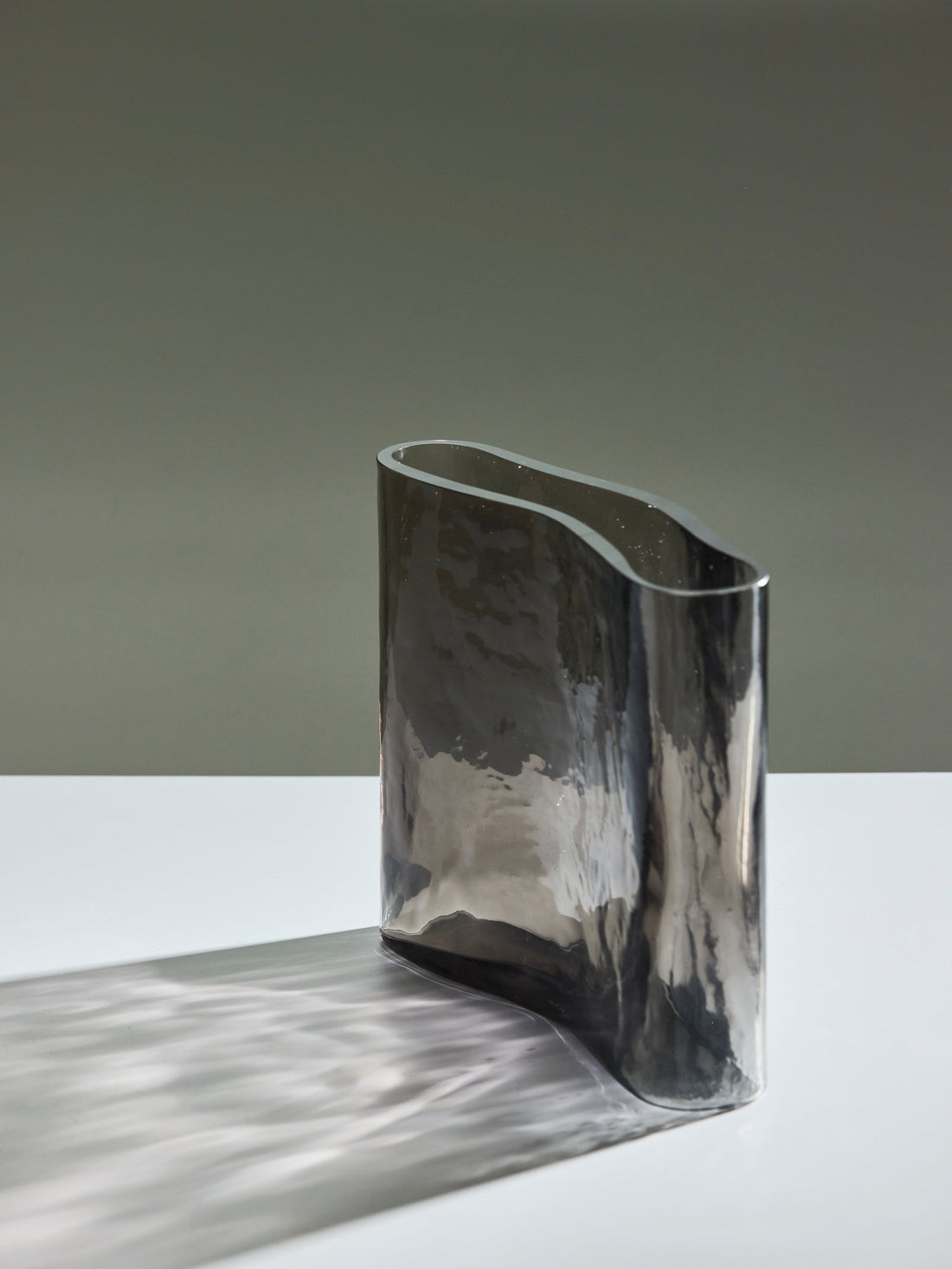 Cove Vase Grey / Large