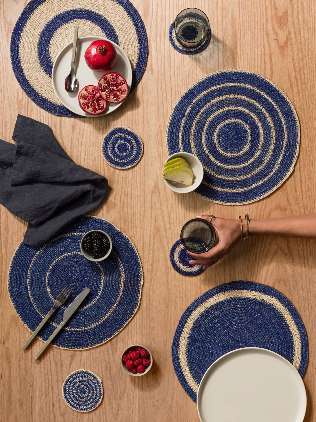 Agora Woven Coaster Set/4 Cobalt/Natural / 10cmdia