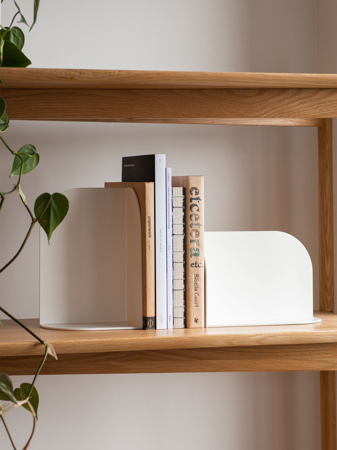 Awha Bookend Left White / Left