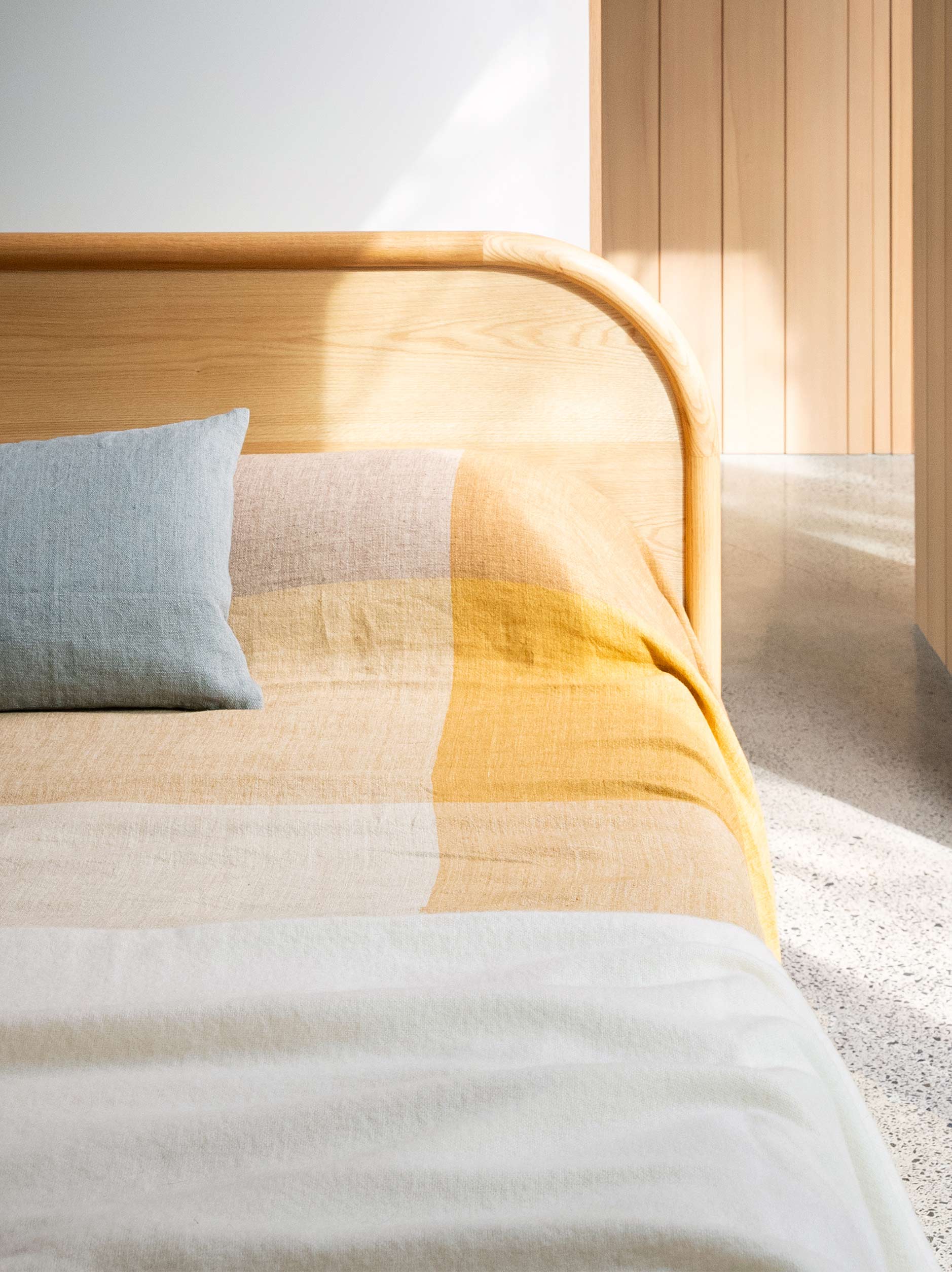 Large Wool Blanket Natural / 240x250cm