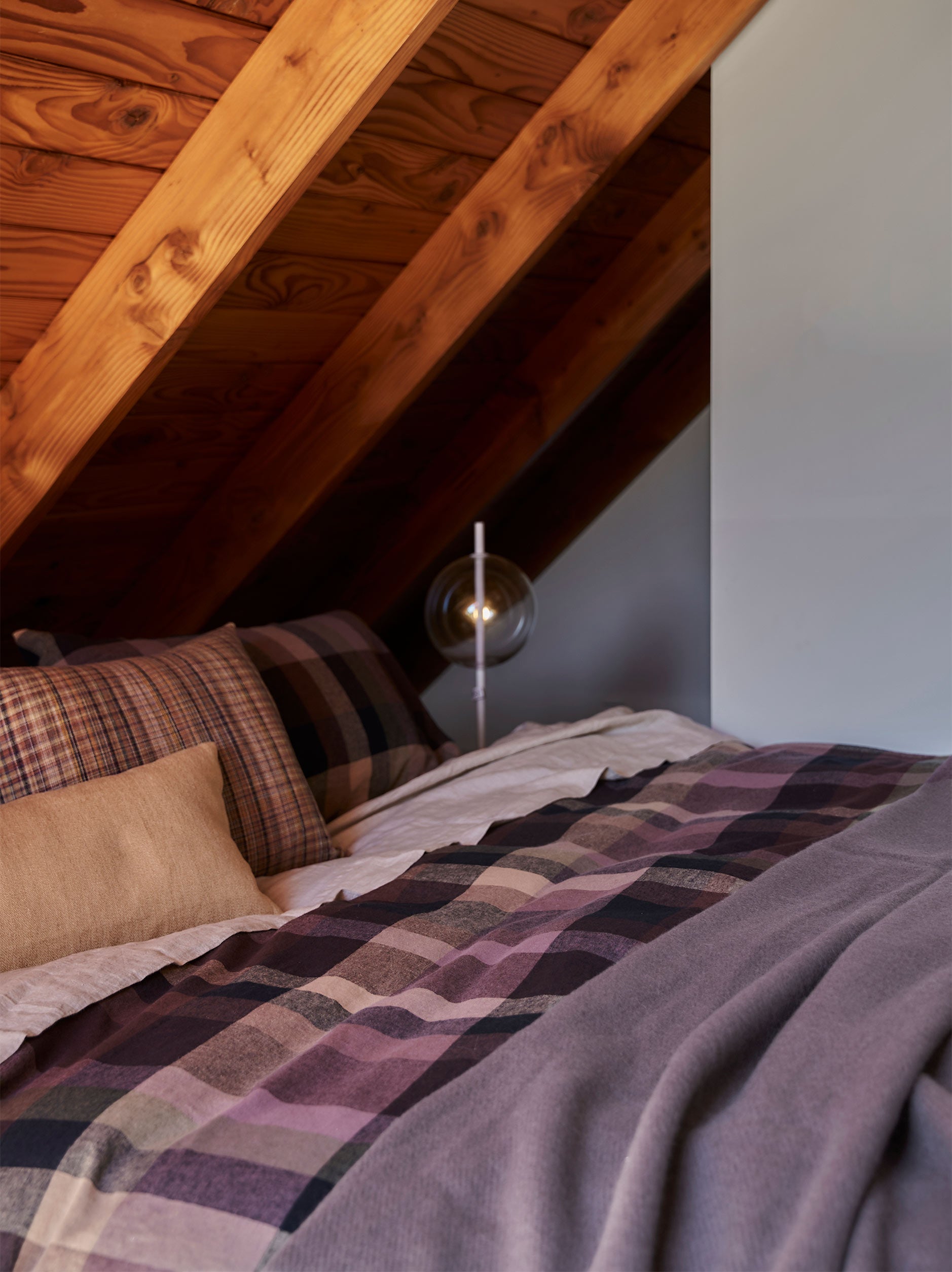 Large Wool Blanket Lupin / 240x250cm