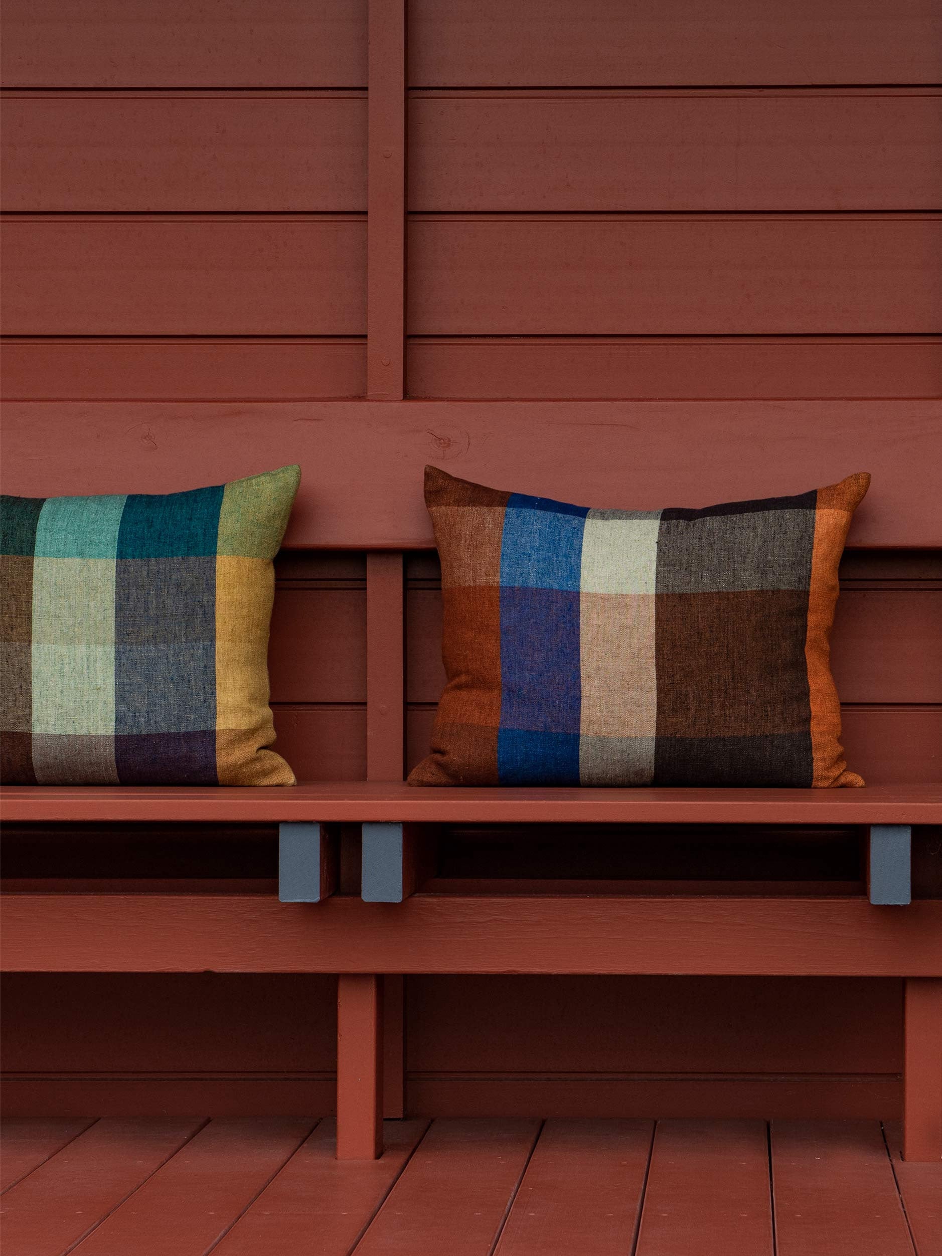 Cabin Linen Cushion Cover Midnight/Multi / 55x45cm