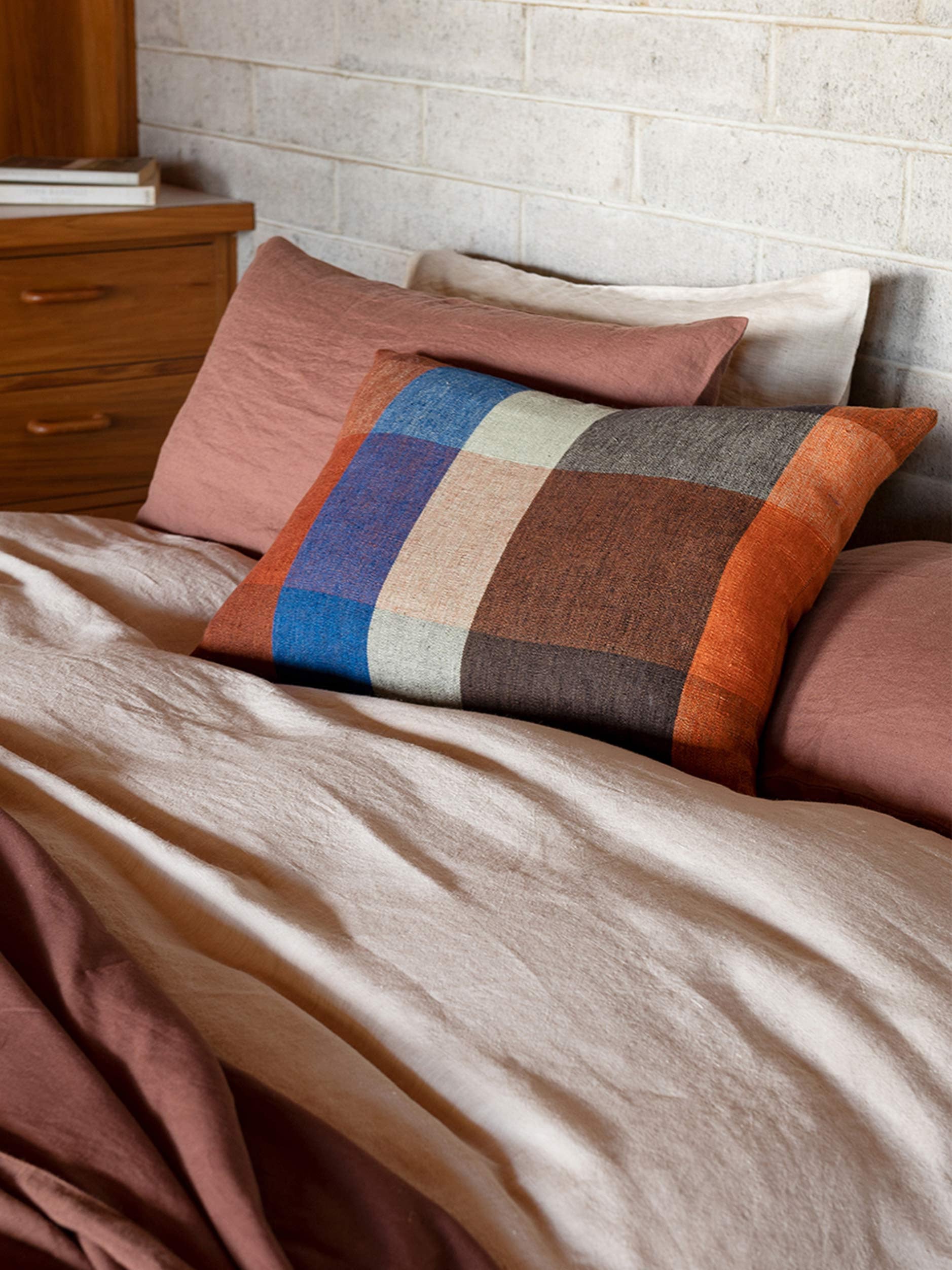 Cabin Linen Cushion Cover Midnight/Multi / 55x45cm