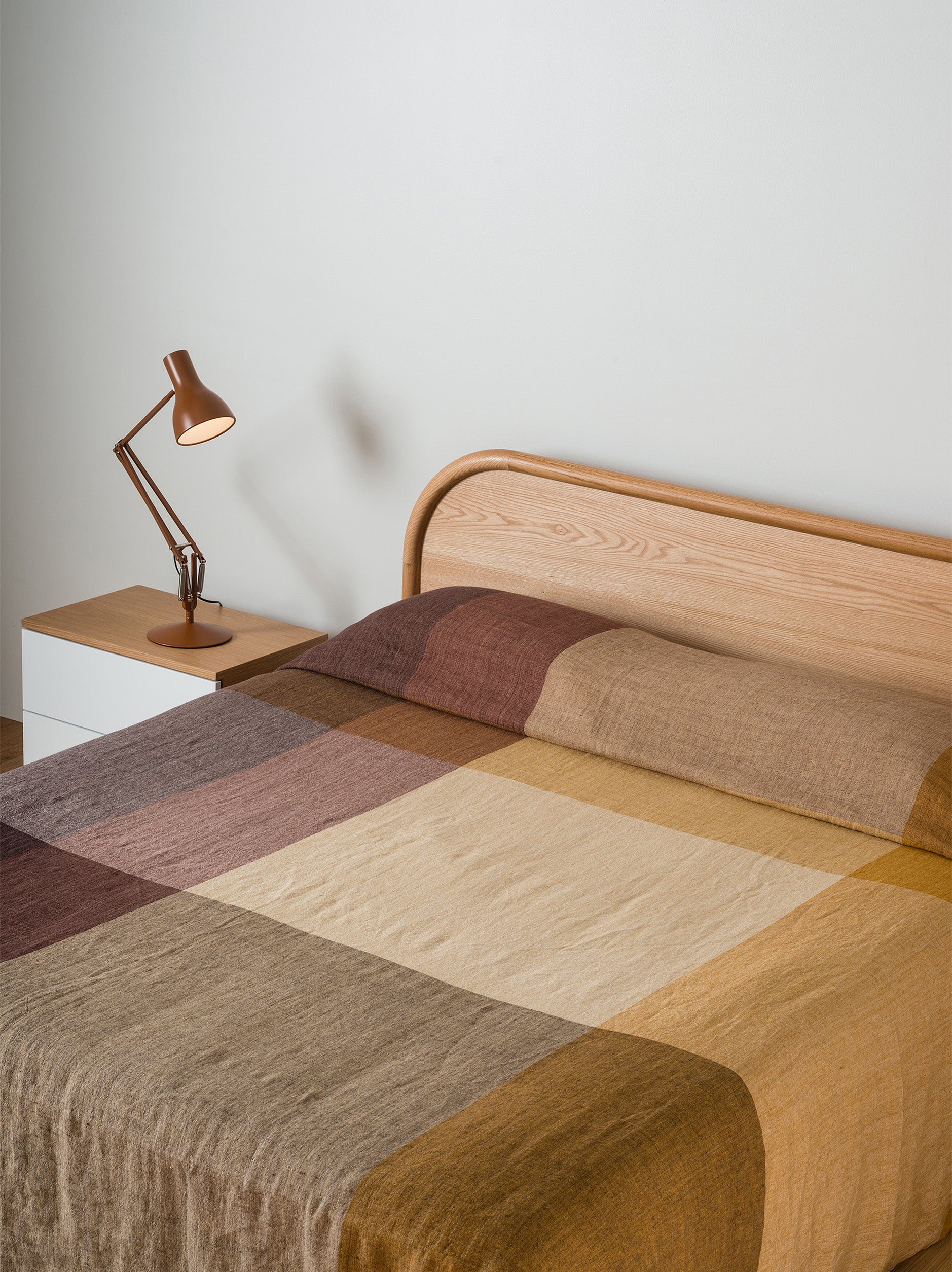 Morandi Bedspread Mulberry/Multi / King/Super King