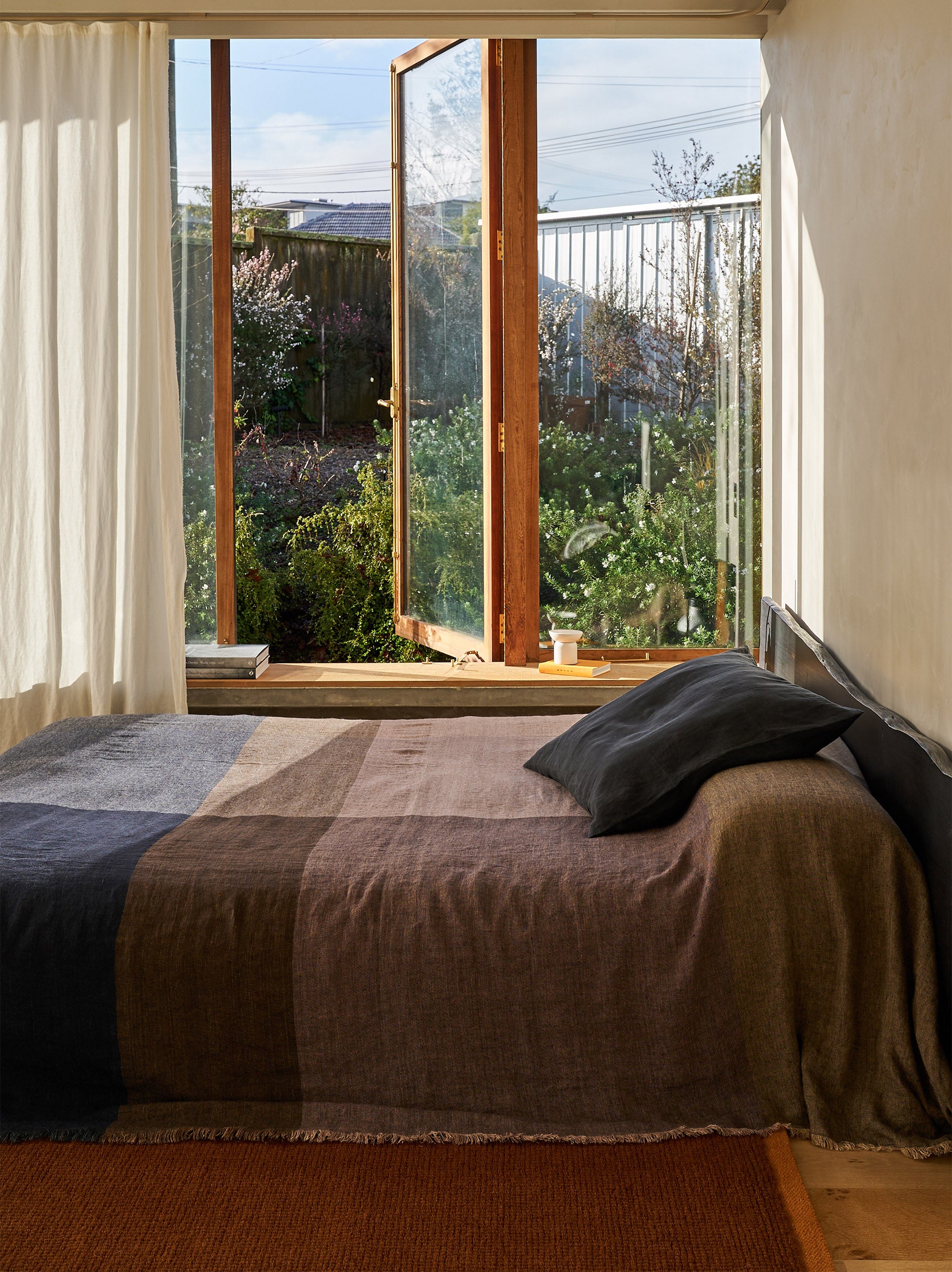 Morandi Bedspread Shiitake/Multi / Queen