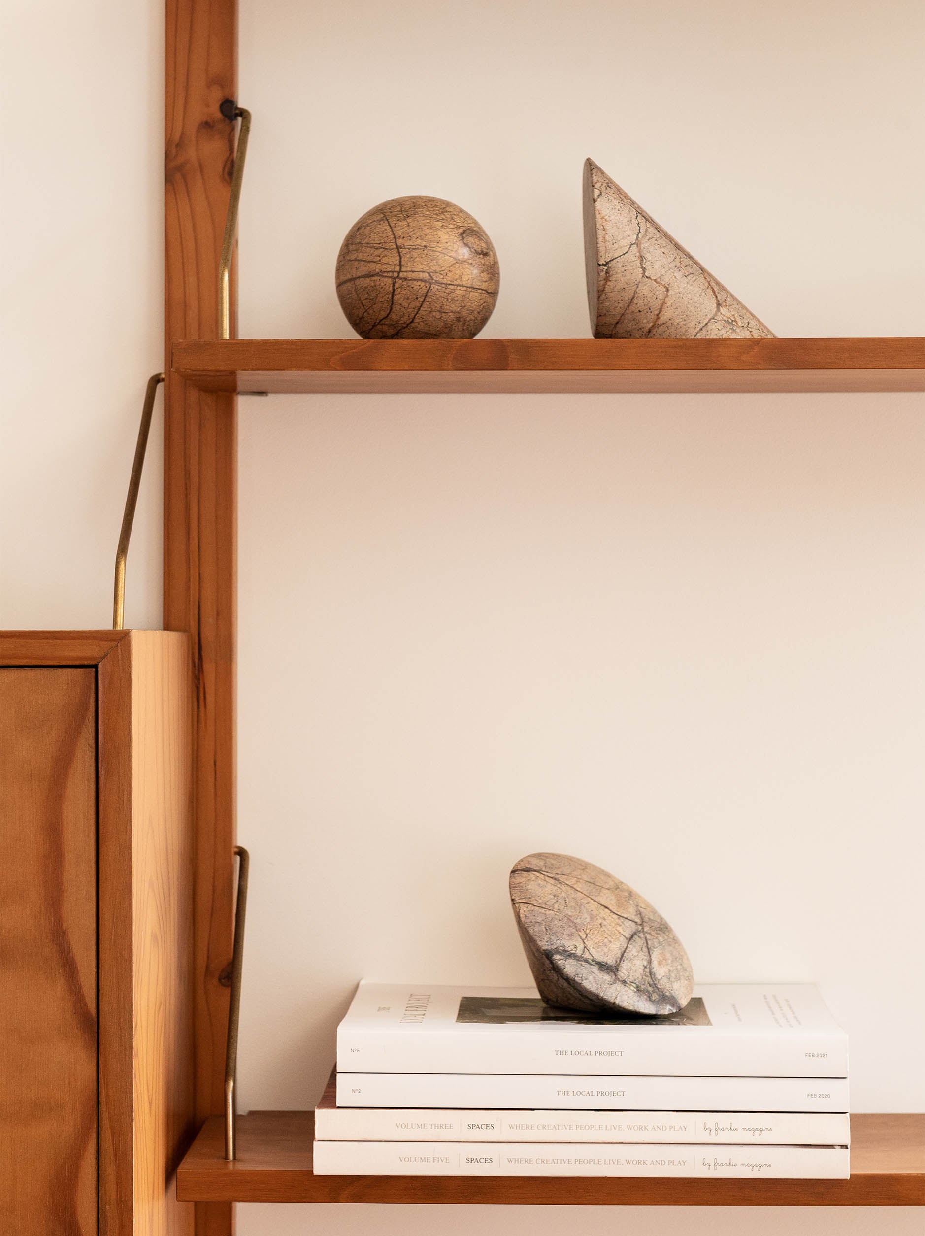 Geo Marble Wedge Forest Brown / One Size