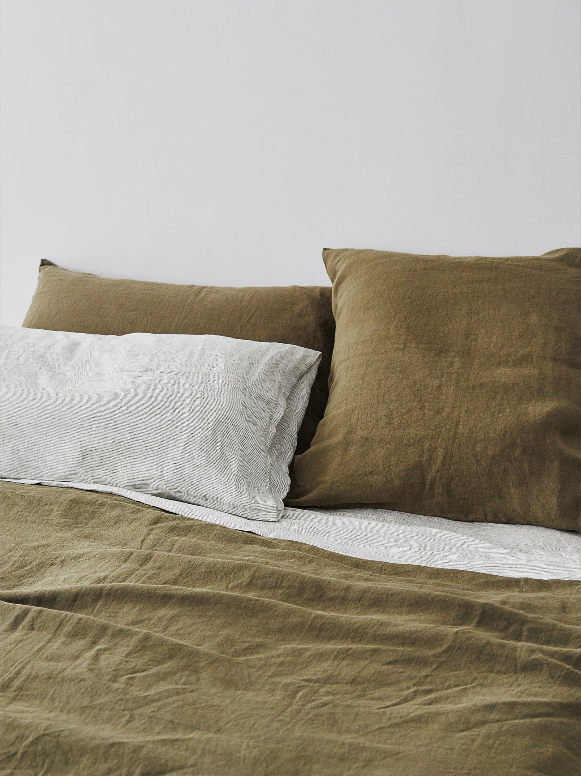 Pinstripe Linen Lodge Pillowcase PR Pepper/Chalk / Lodge Pillowcase Pair