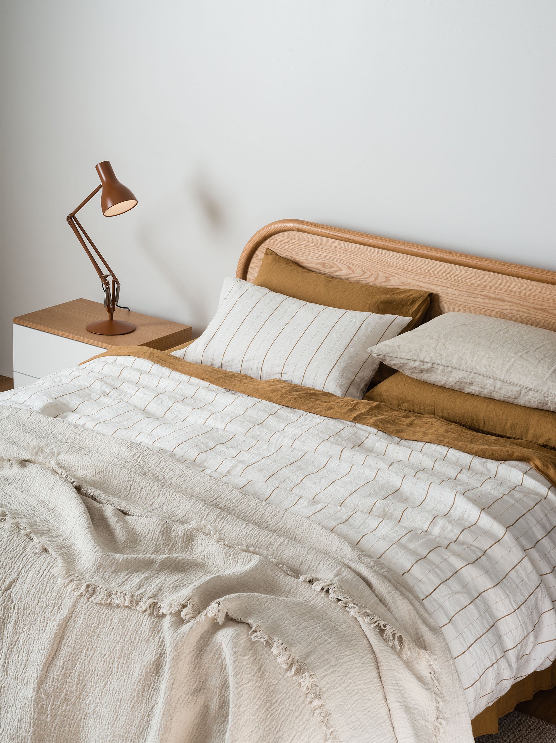 Monday Linen Duvet Cover Chalk/Miso / King