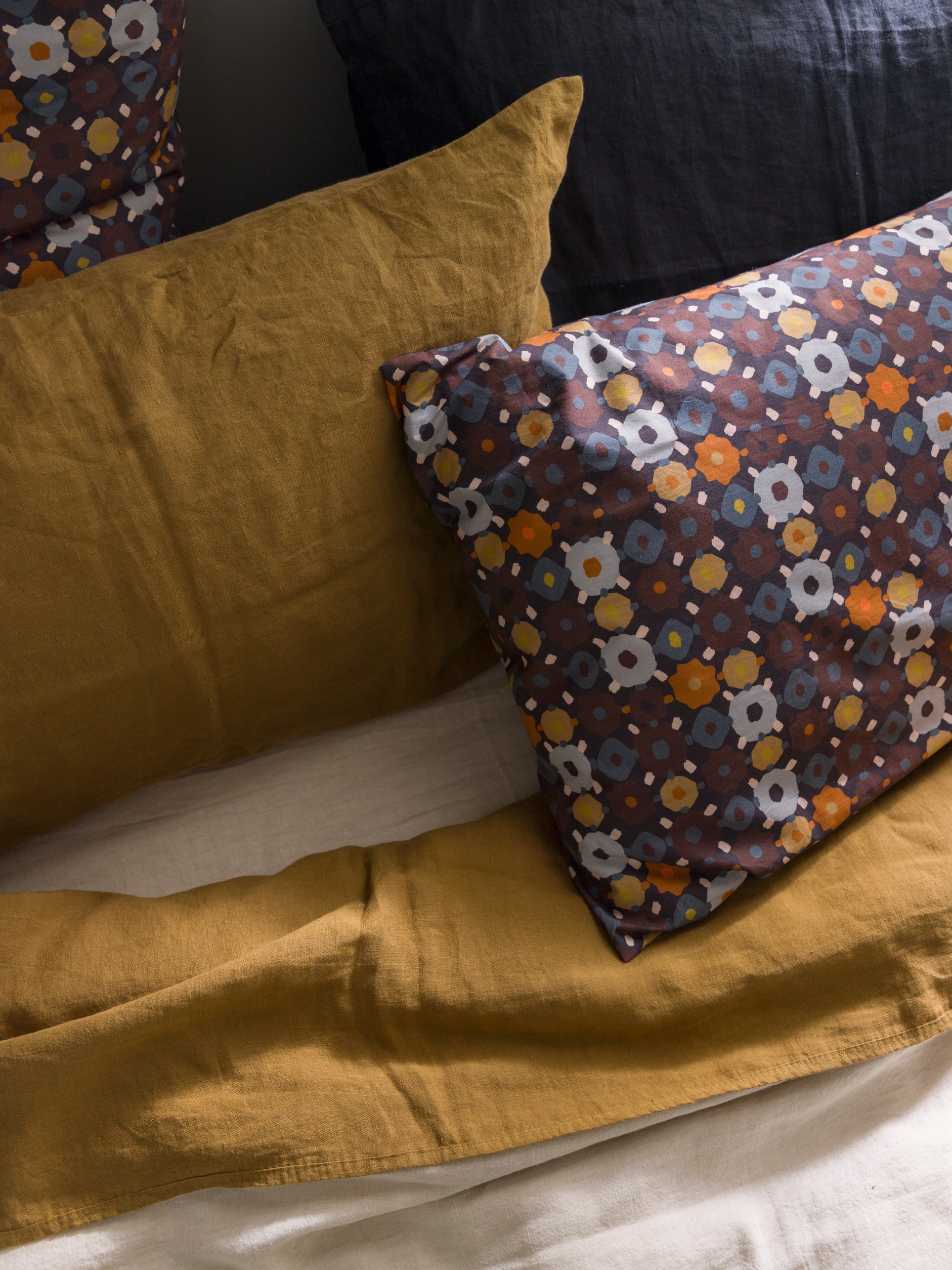 Ochre Linen Pillowcase PR Ochre / Pillowcase Pair