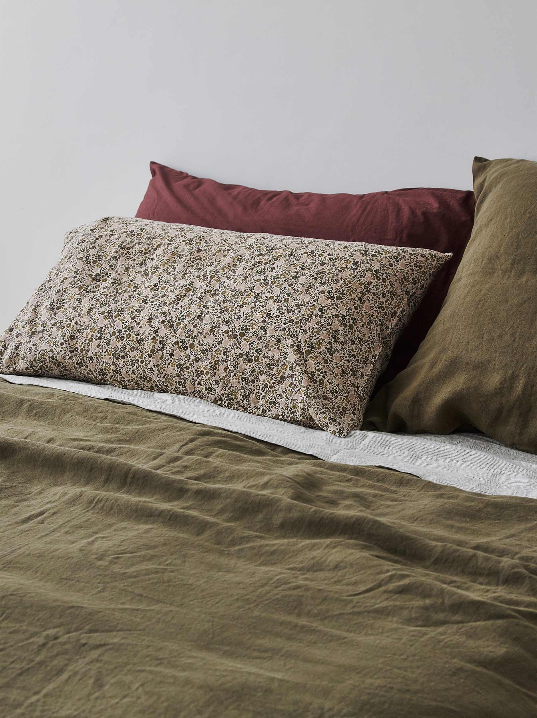 Wildflower Linen Pillowcase PR Ivy/Multi / Pillowcase Pair