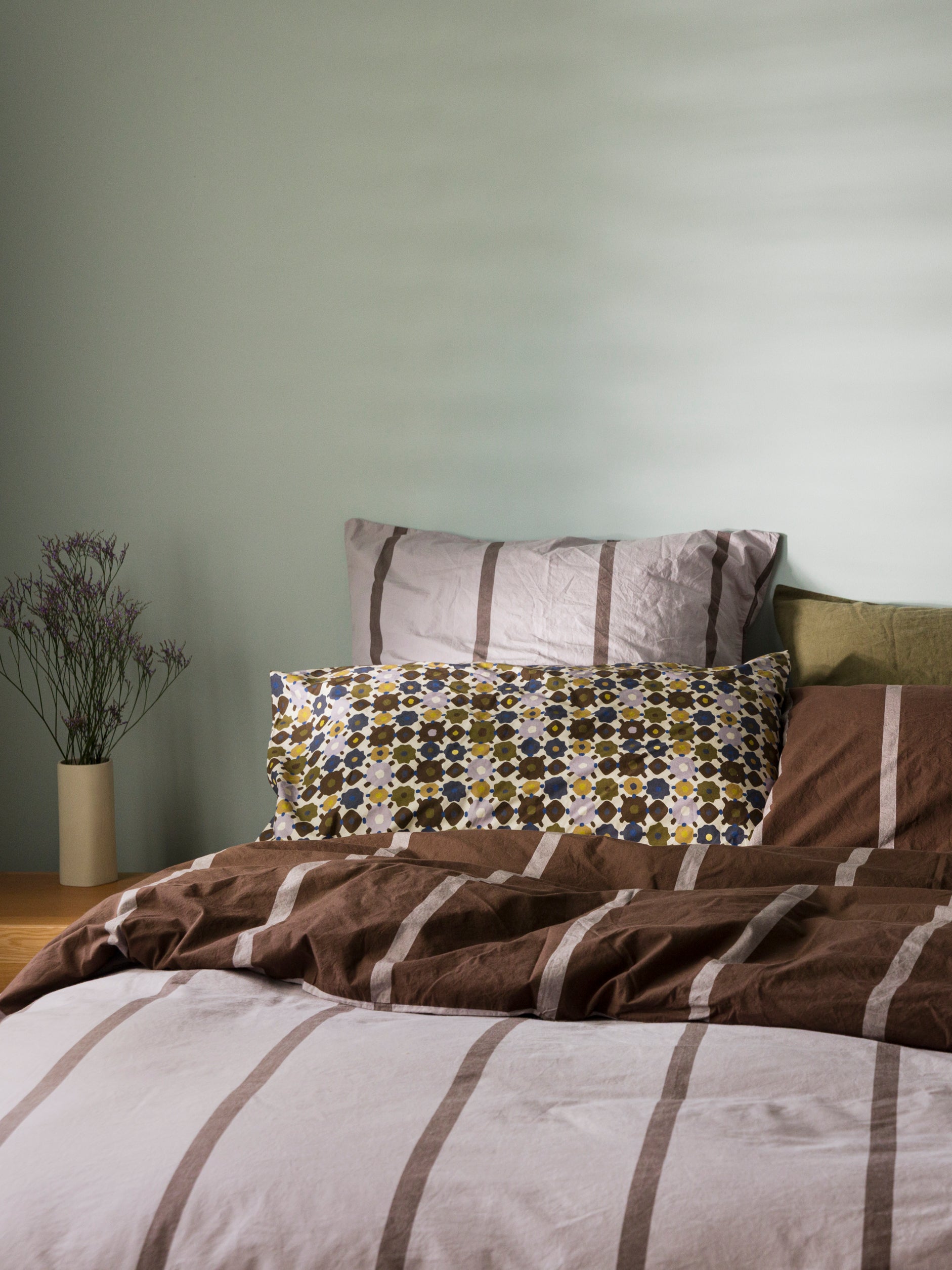 Lisbon Pillowcase Pair Pansy/Multi / Pillowcase Pair