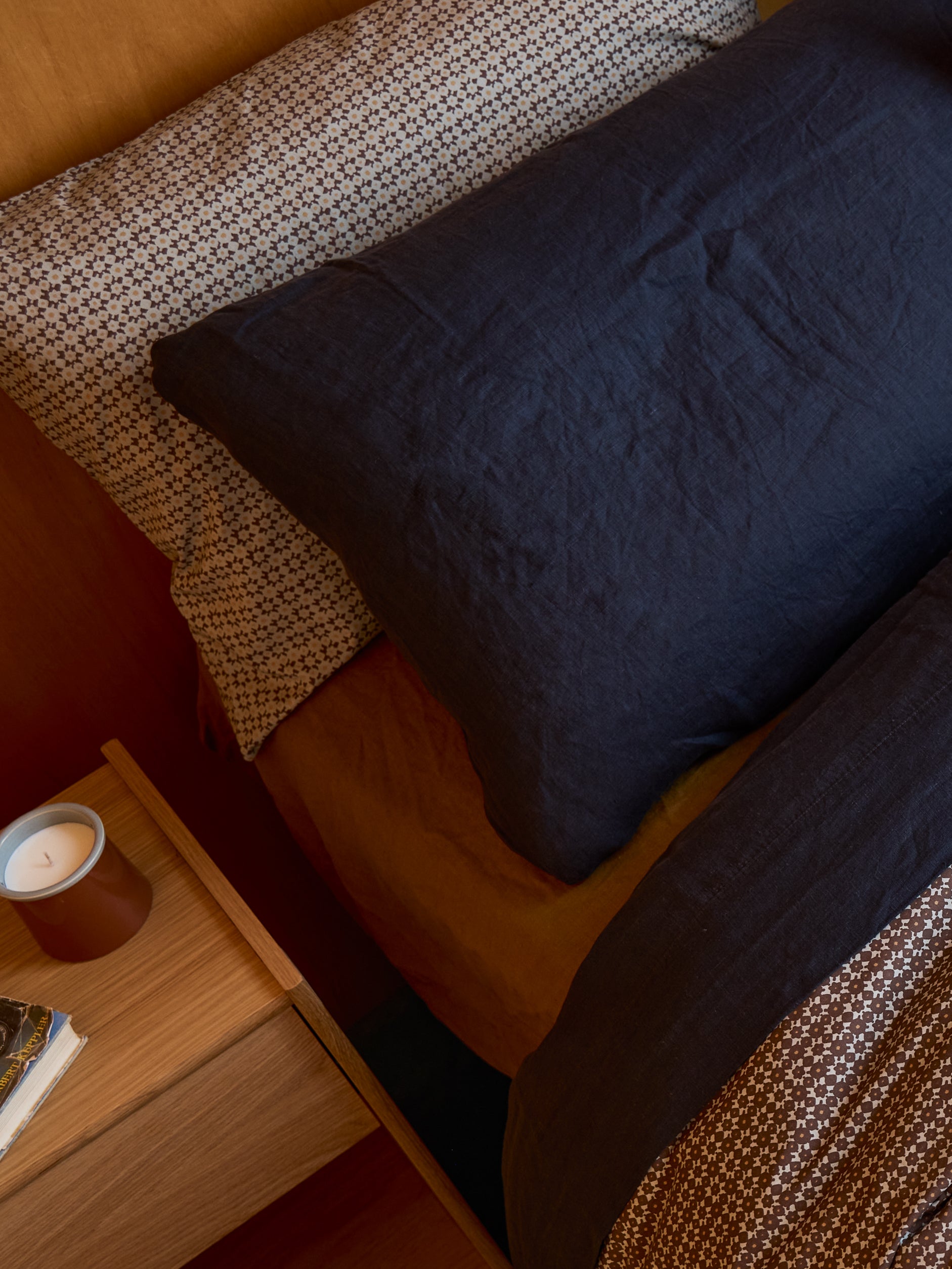 Blue Black Linen Flat Sheet Blue Black / King