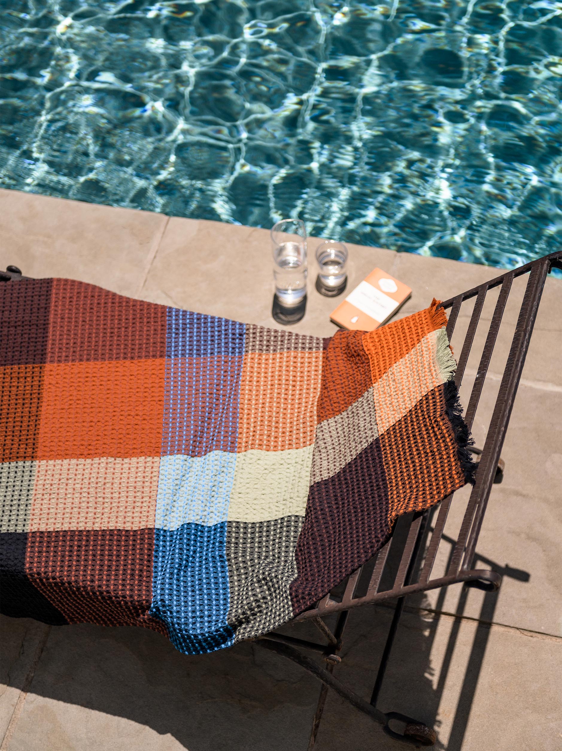 Cabin Towel Midnight/Multi / X-Large