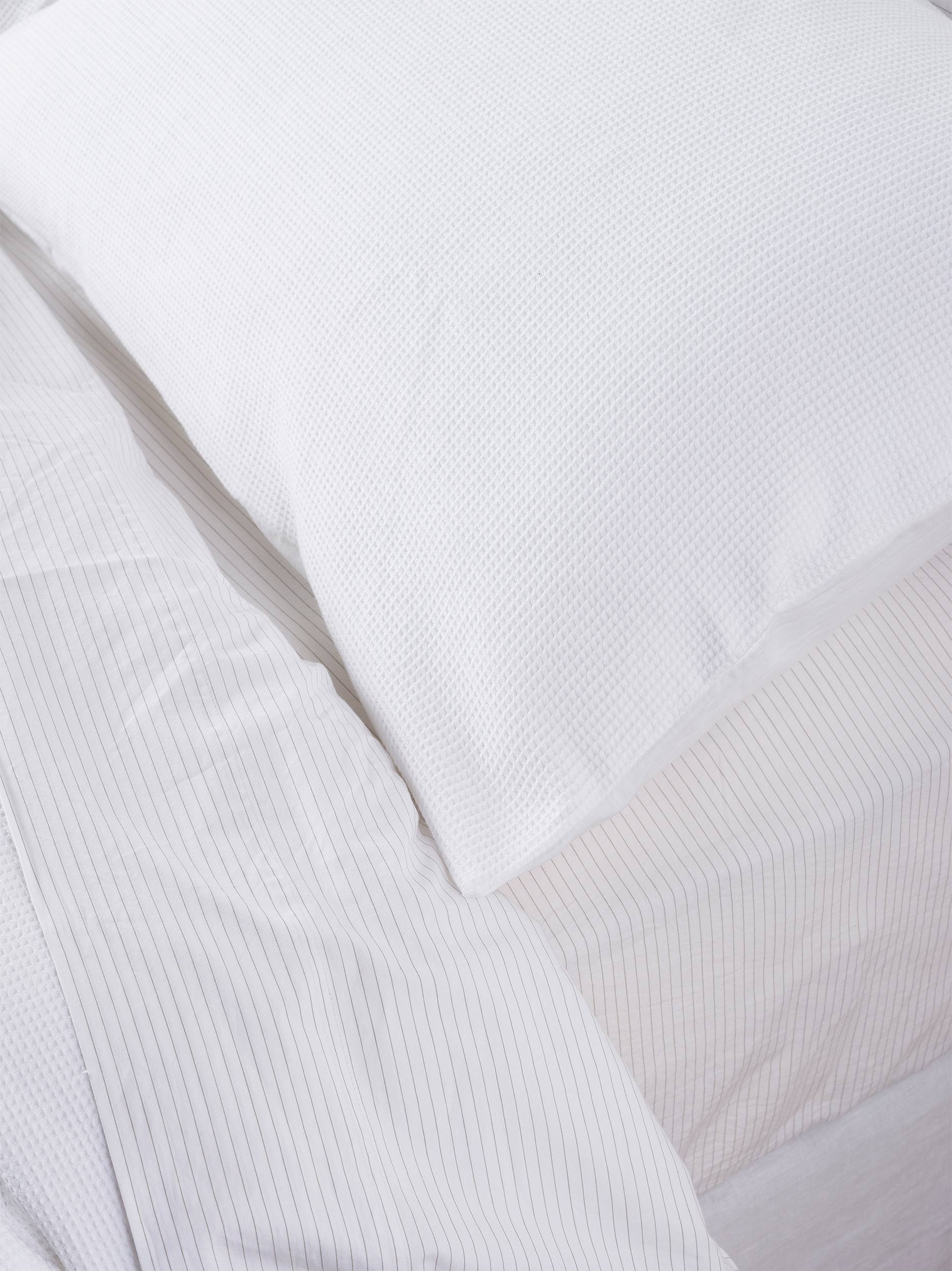 Mini Waffle Organic Cotton Pillowcase PR White / Pillowcase Pair