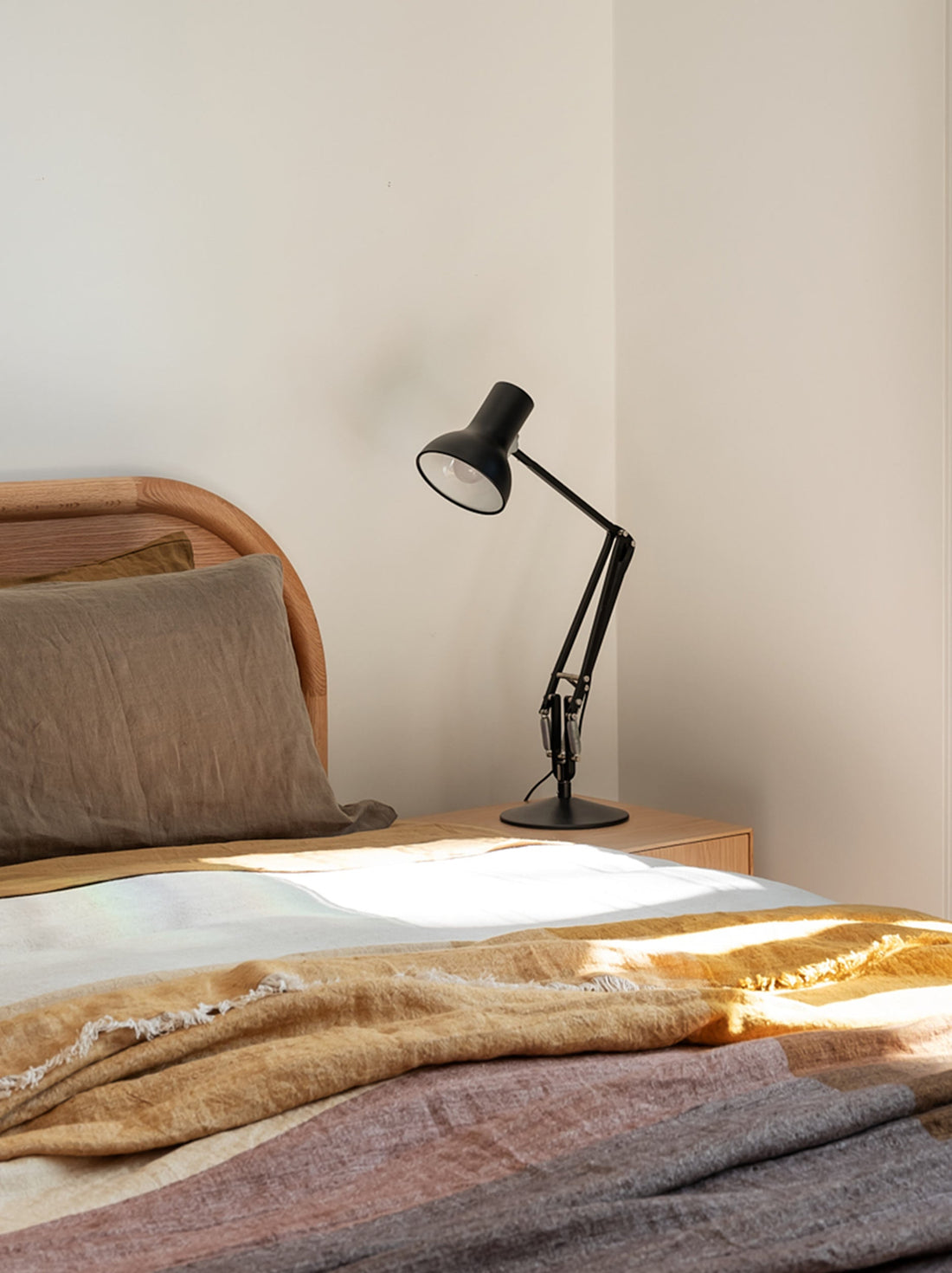 Anglepoise Type 75 Mini Desk Lamp Jet Black / One Size