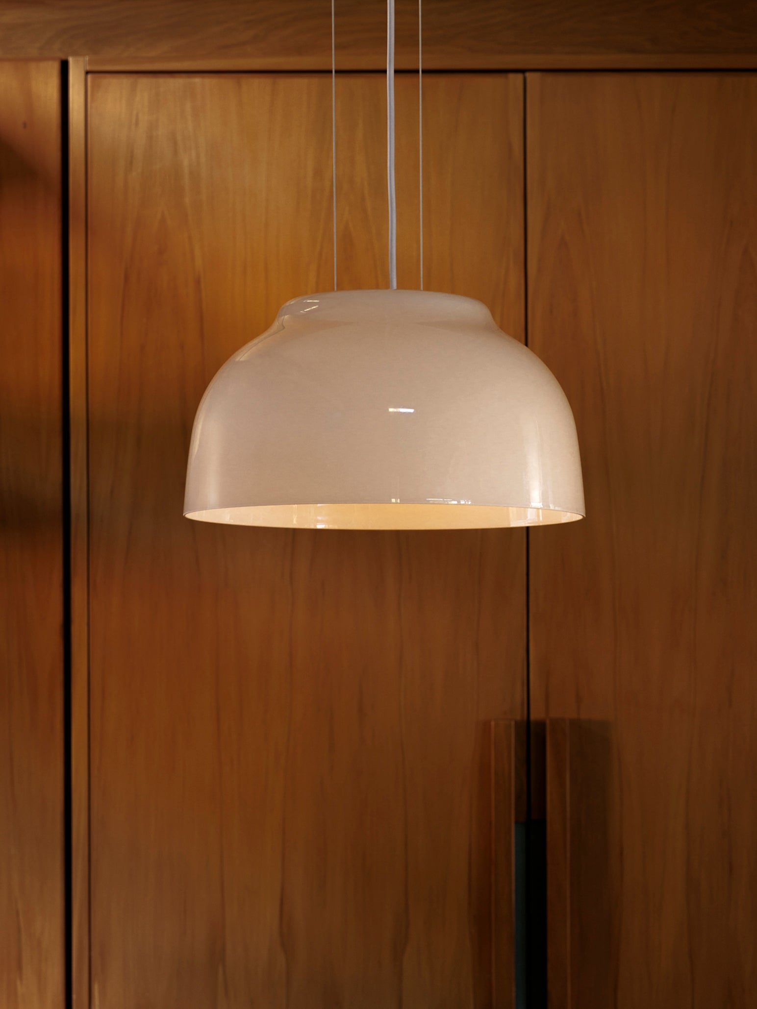 Port Pendant White / Large