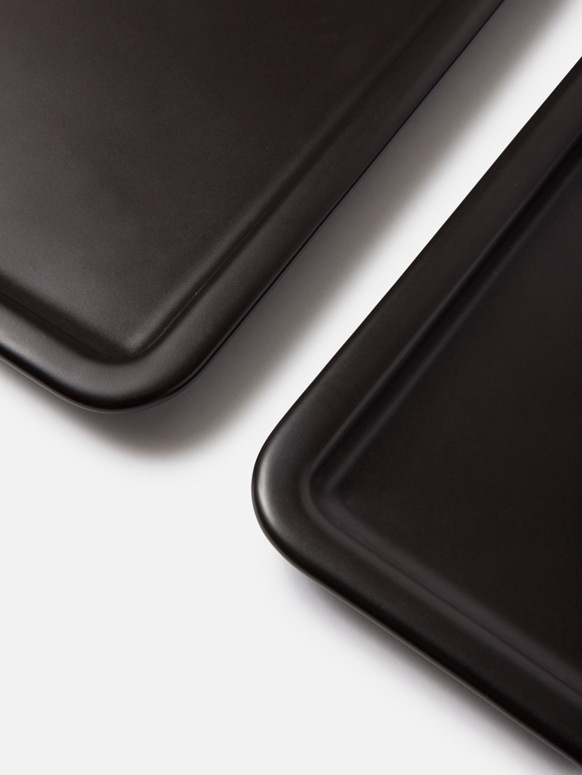 Stoneware Tray Matte Black / Large