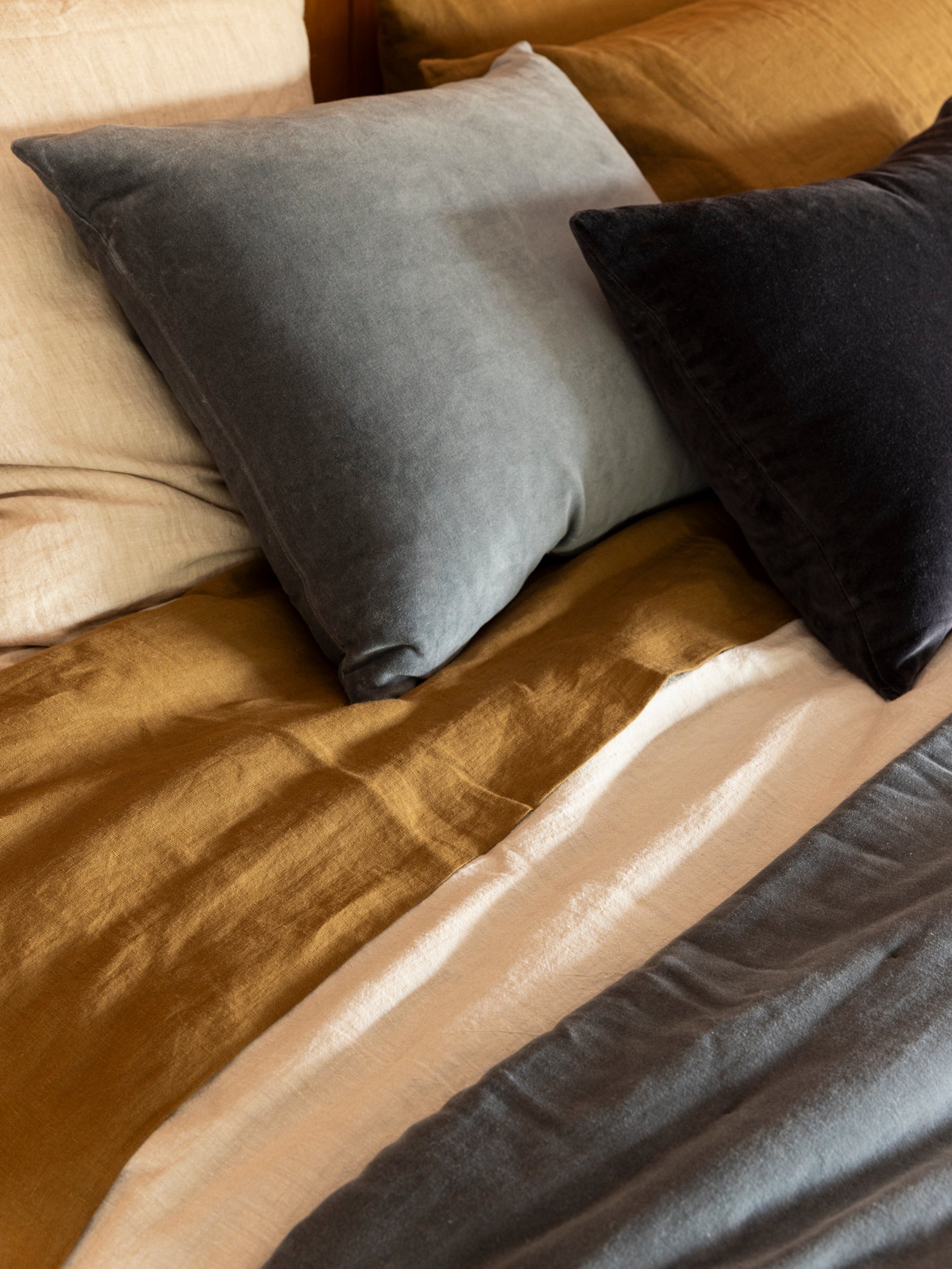 Velvet Cushion Cover Cod / 55x45cm