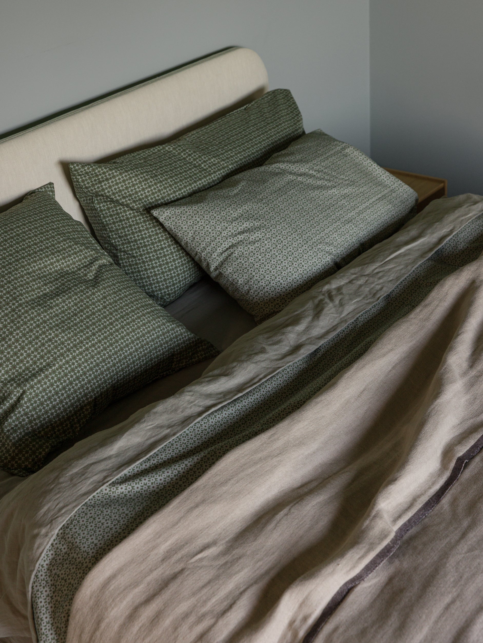 Austen Bedspread Rye/Chambray / Queen