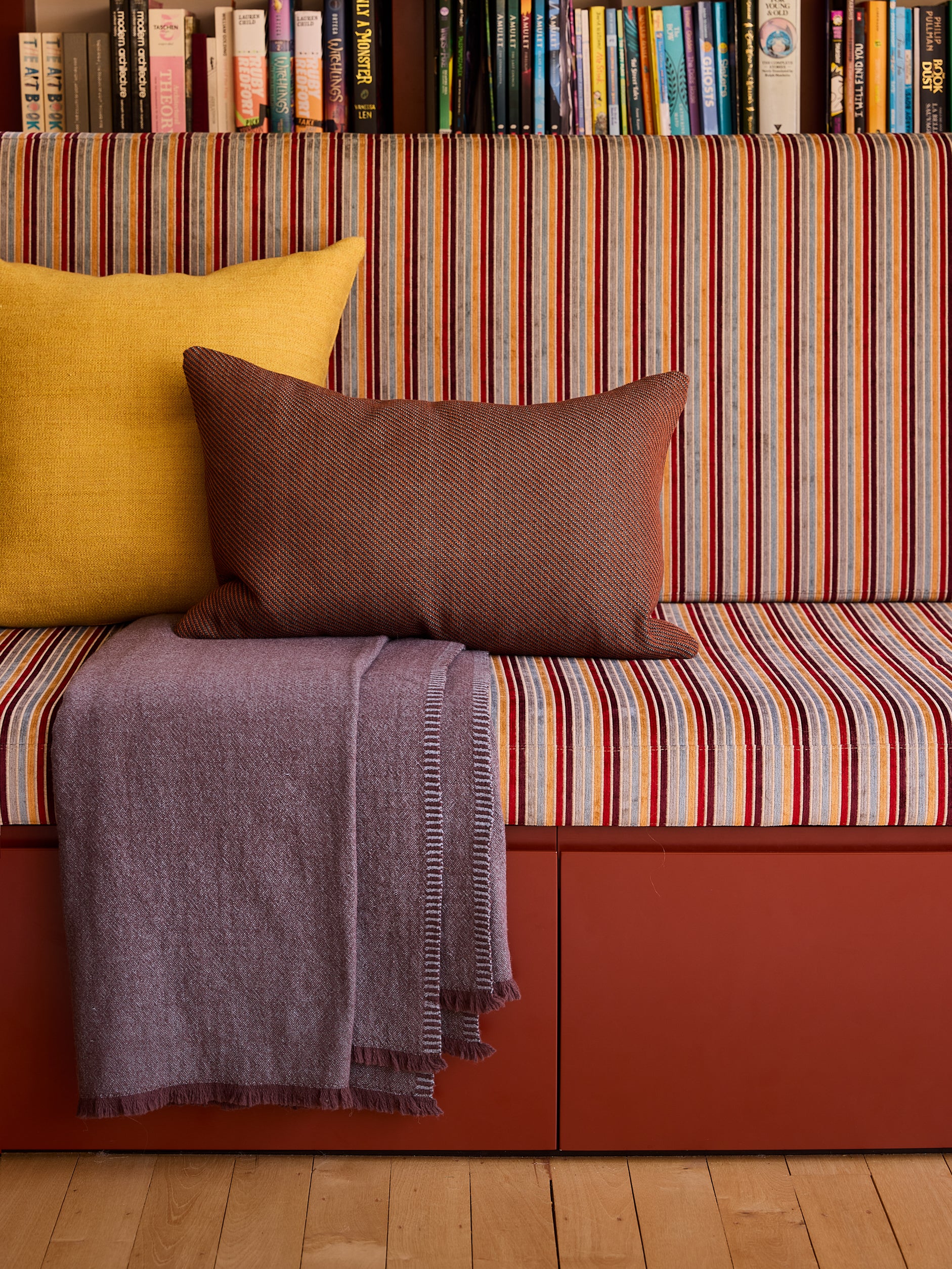 Oslo Lambswool Throw Mahogany/Periwinkle / 140x180cm