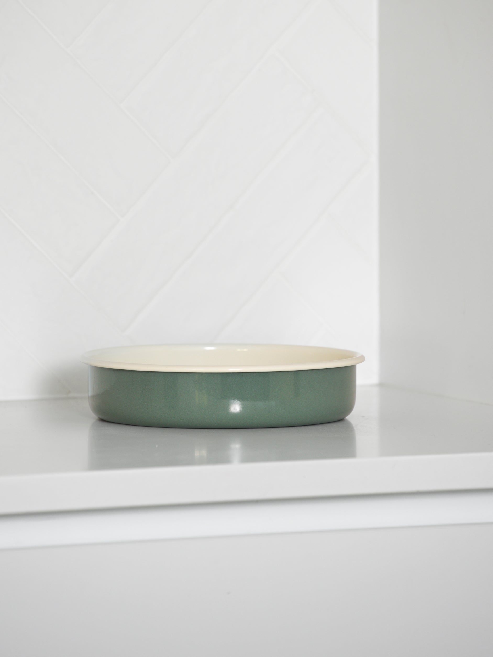 Enamel Round Baking Tray Olive/Cream / Small