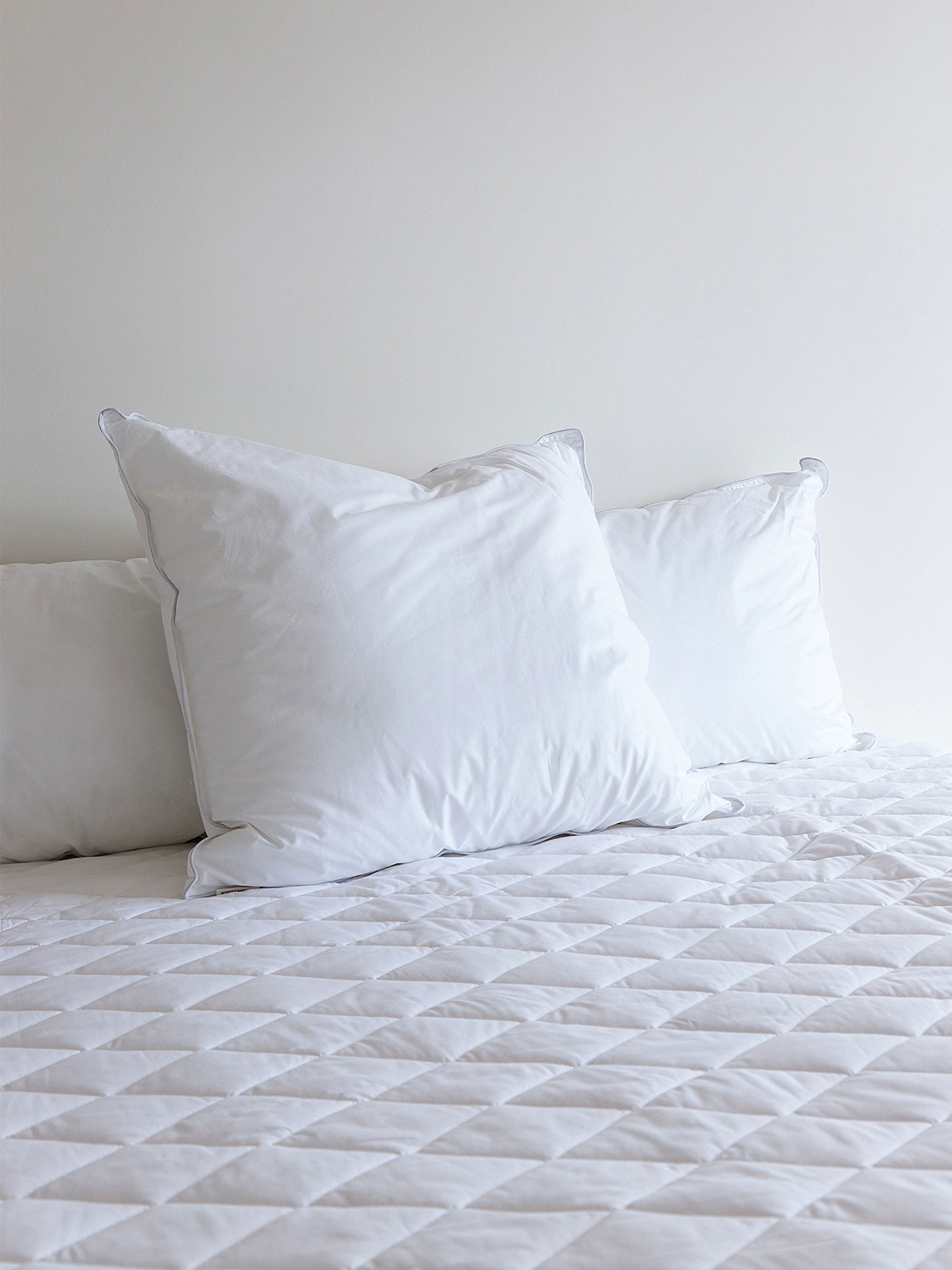 Feather & Duck Down Pillow Inner 3 layer White / Euro