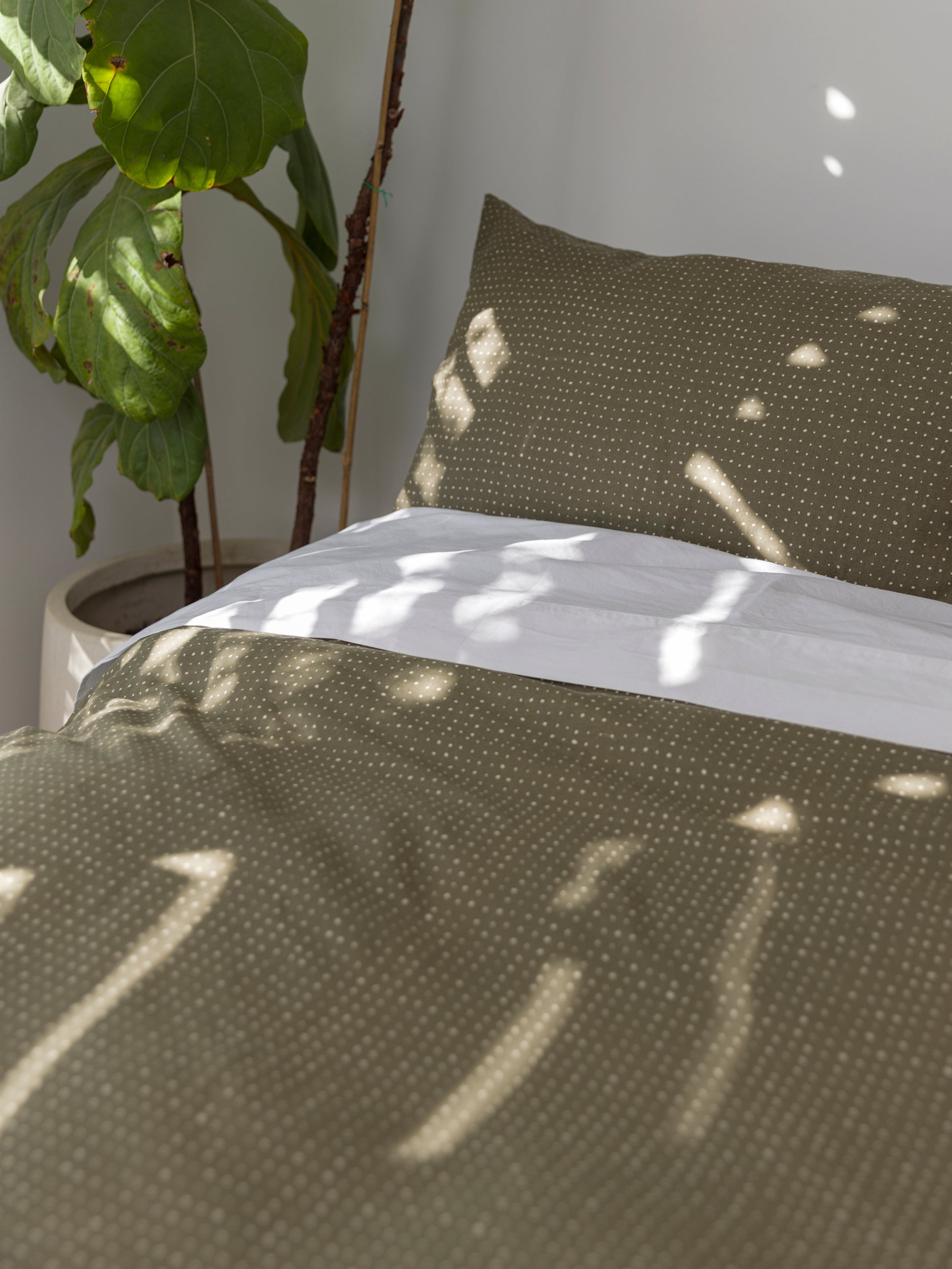 Inku Organic Cotton Linen Duvet Cover Olive / Super King