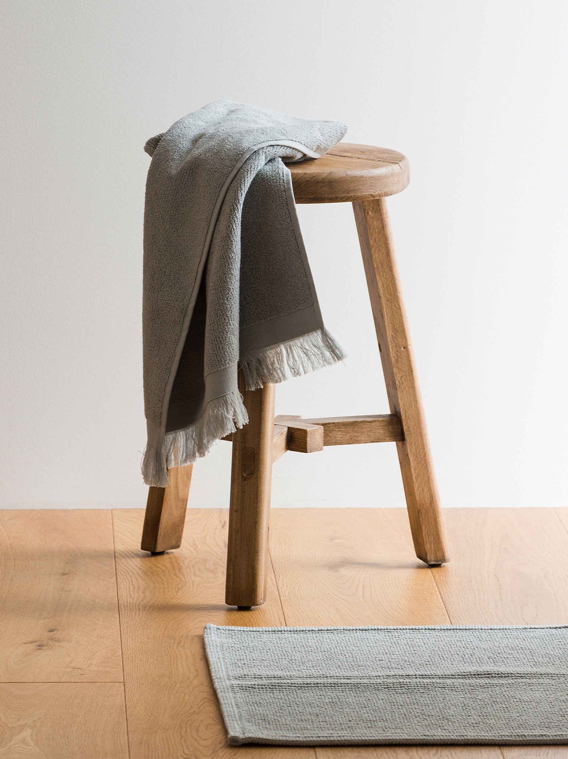 Ribbed Bath Mat Puddle / Bath Mat