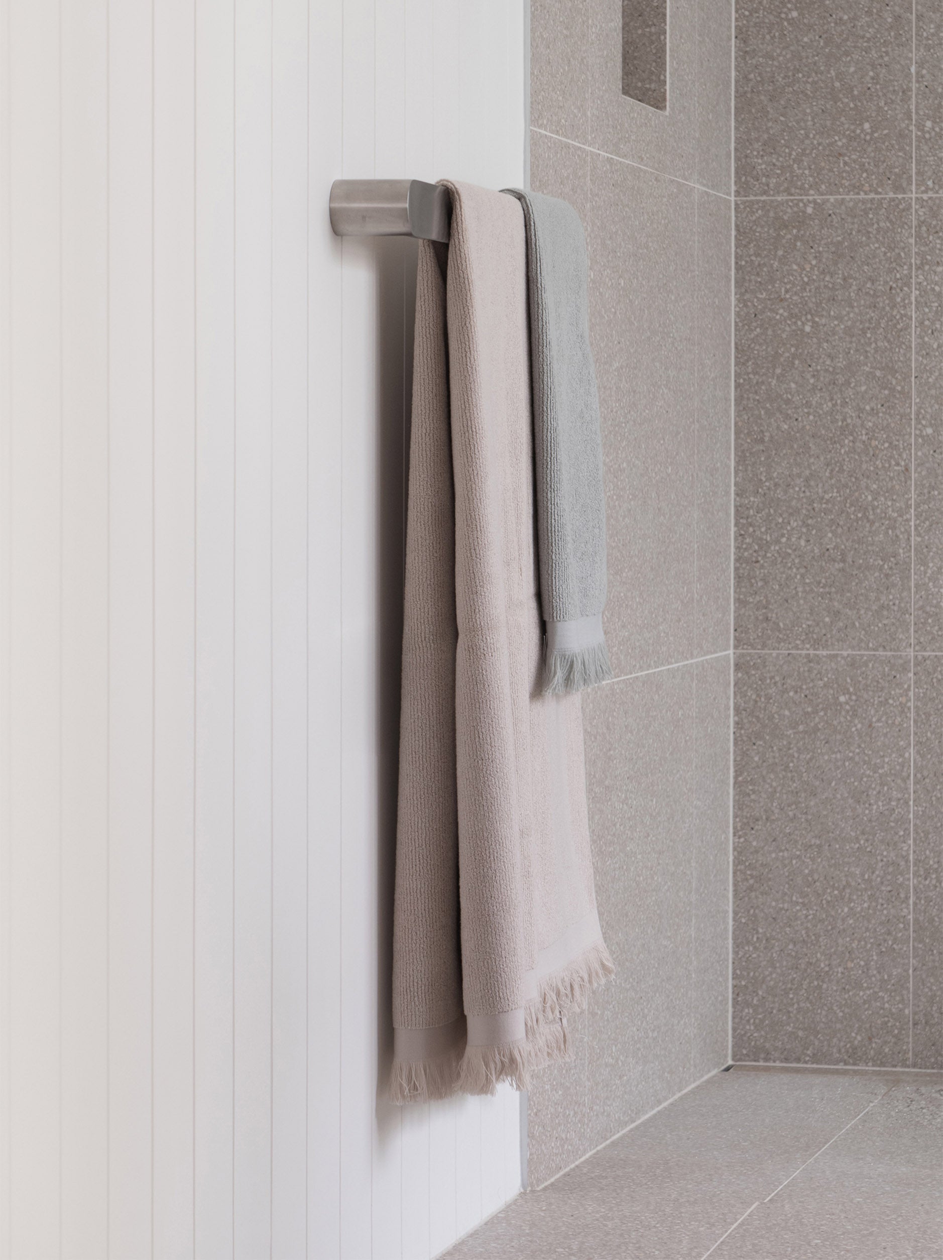 Ribbed Hand Towel Puddle / Hand Towel