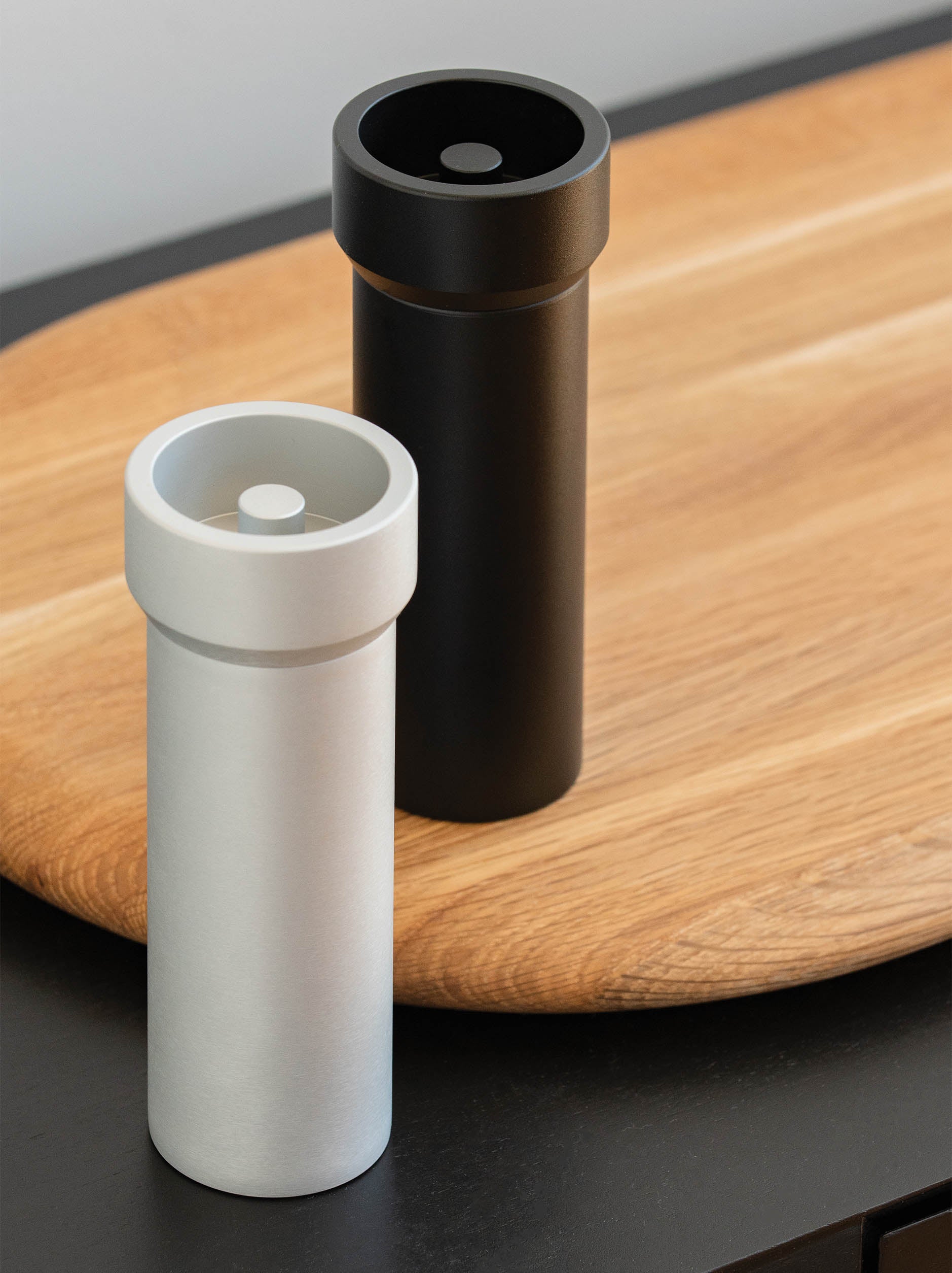 Milton Salt/Pepper Grinder Black / One Size