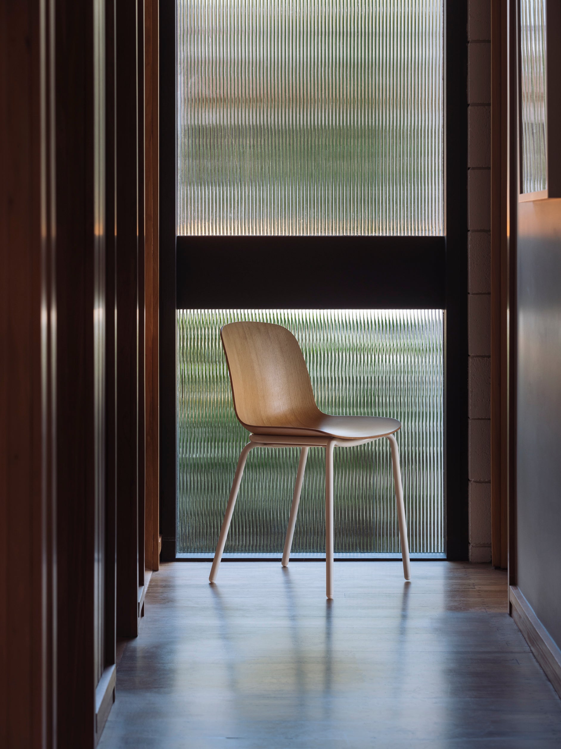 Acre Chair w/ Metal Base Oak/White / One Size