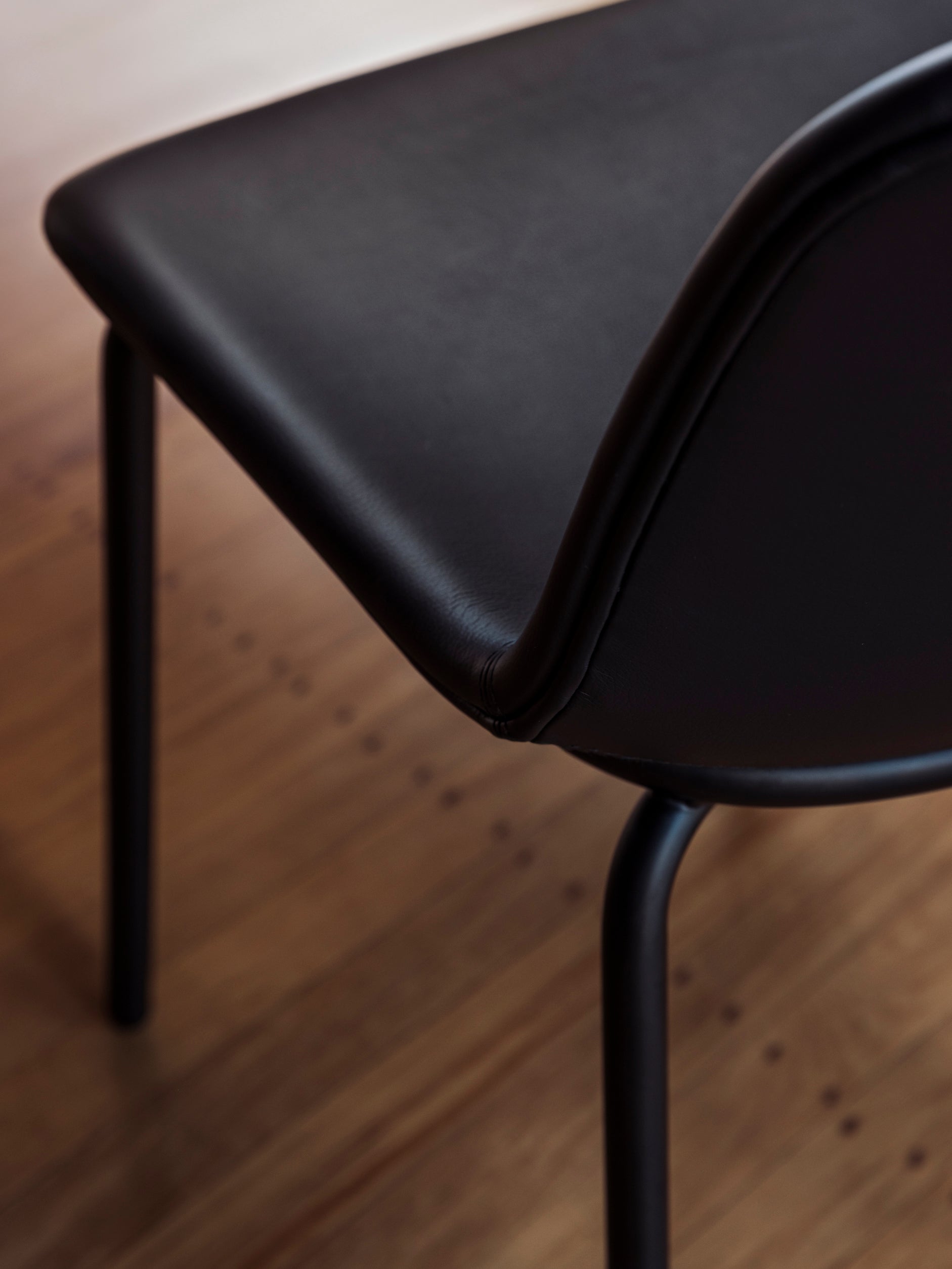 Acre Chair Leather Seat w/ Metal Base Black/Black / One Size