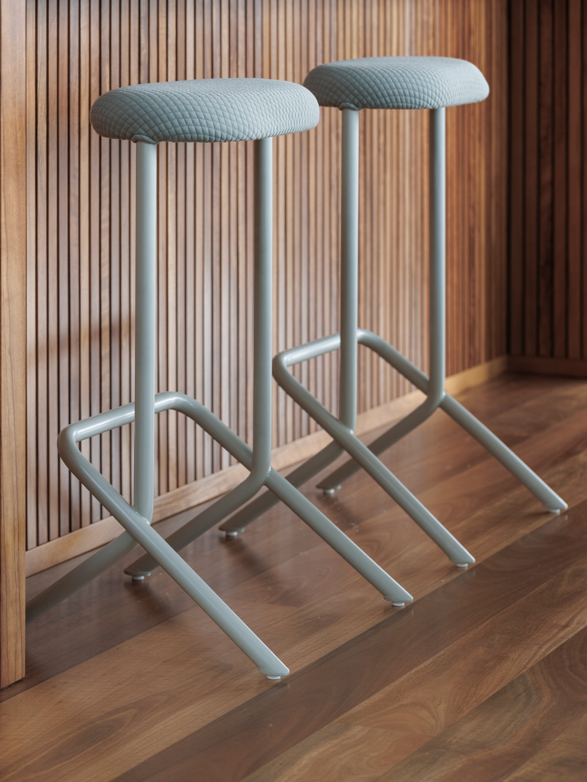 Platform Seat Cover Bone / One Size
