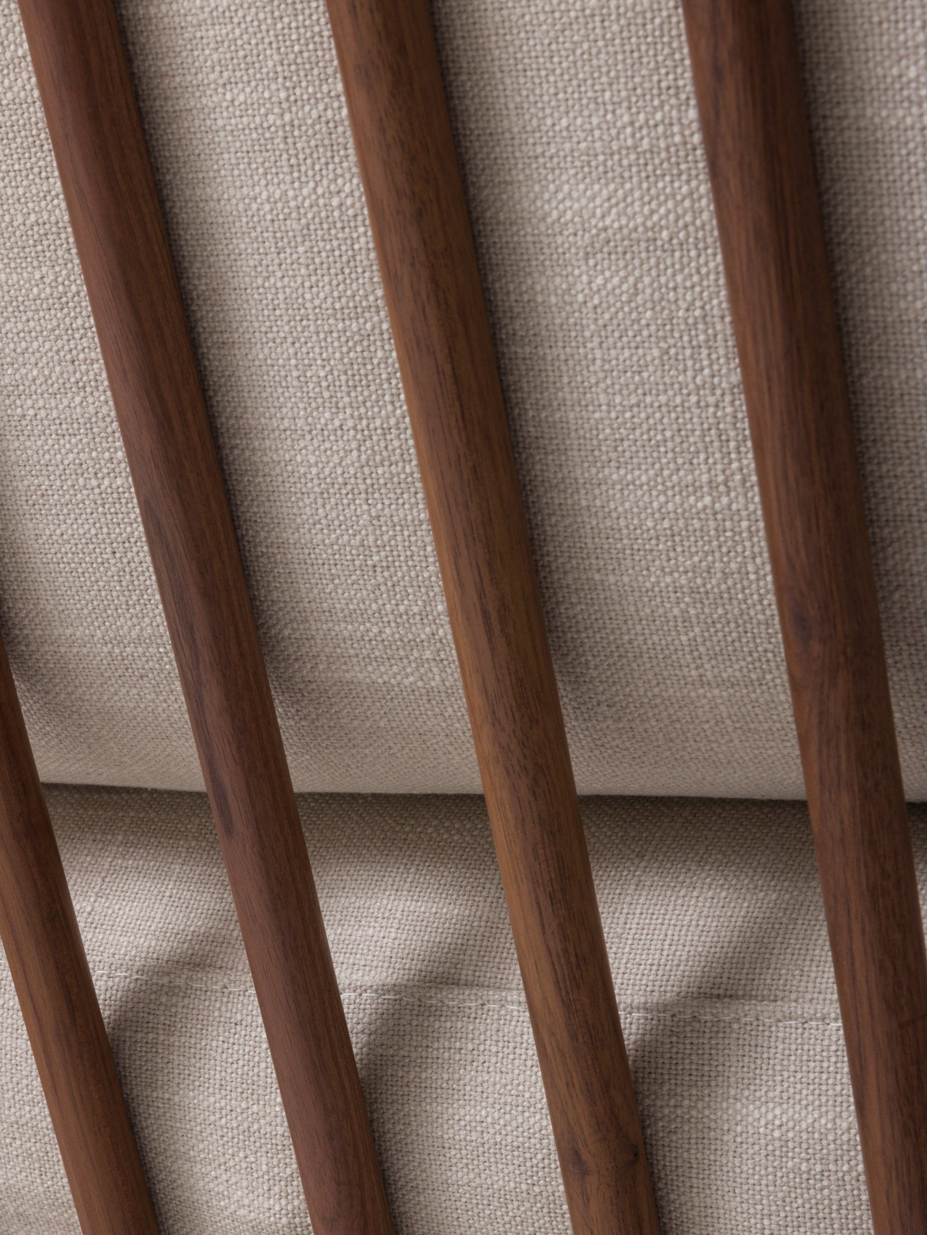 Daily Armchair Walnut/Stof Flax #10 Beige / One Size