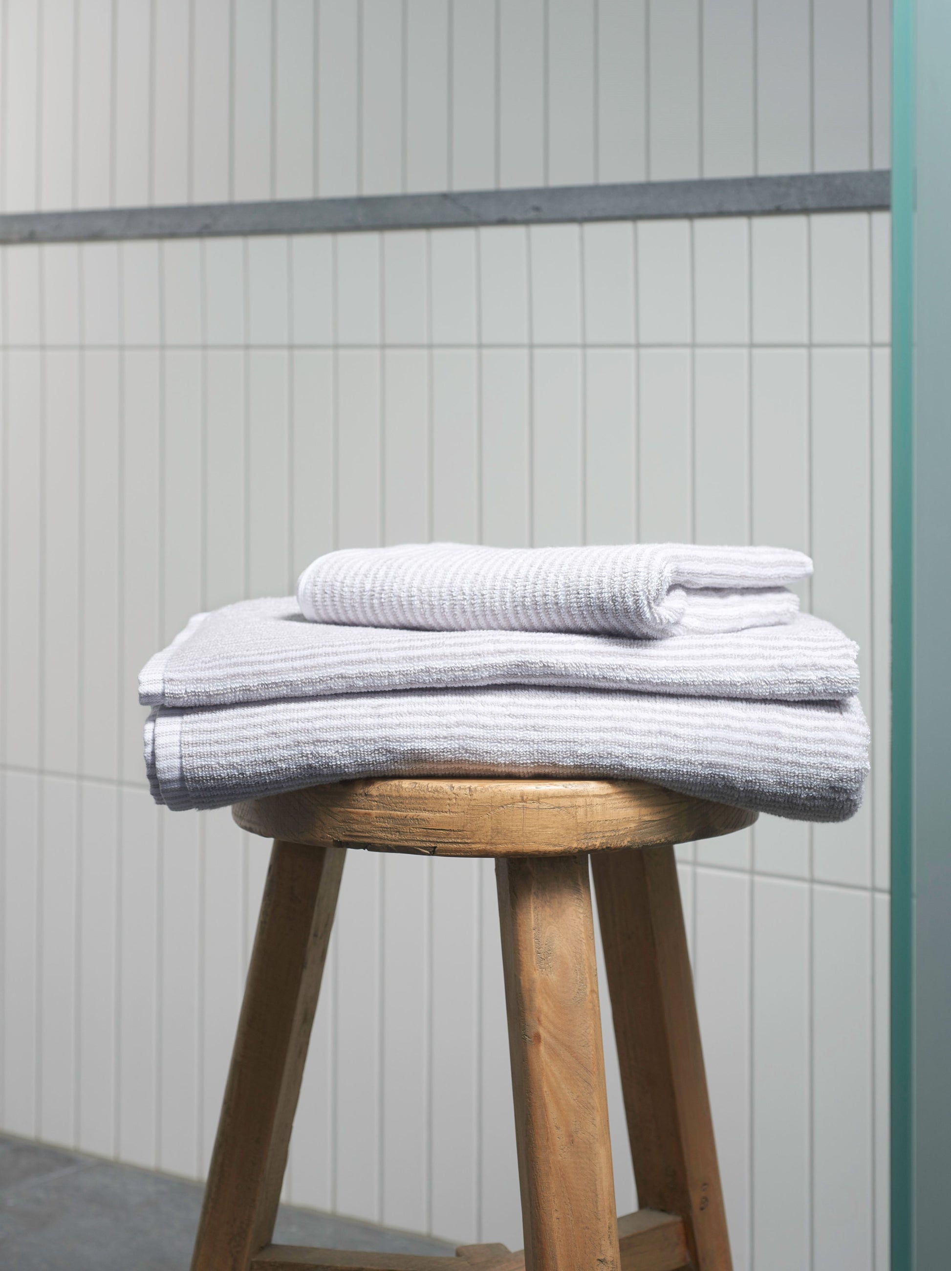 Stripe Cotton Bath Towel Grey/White / Bath Towel