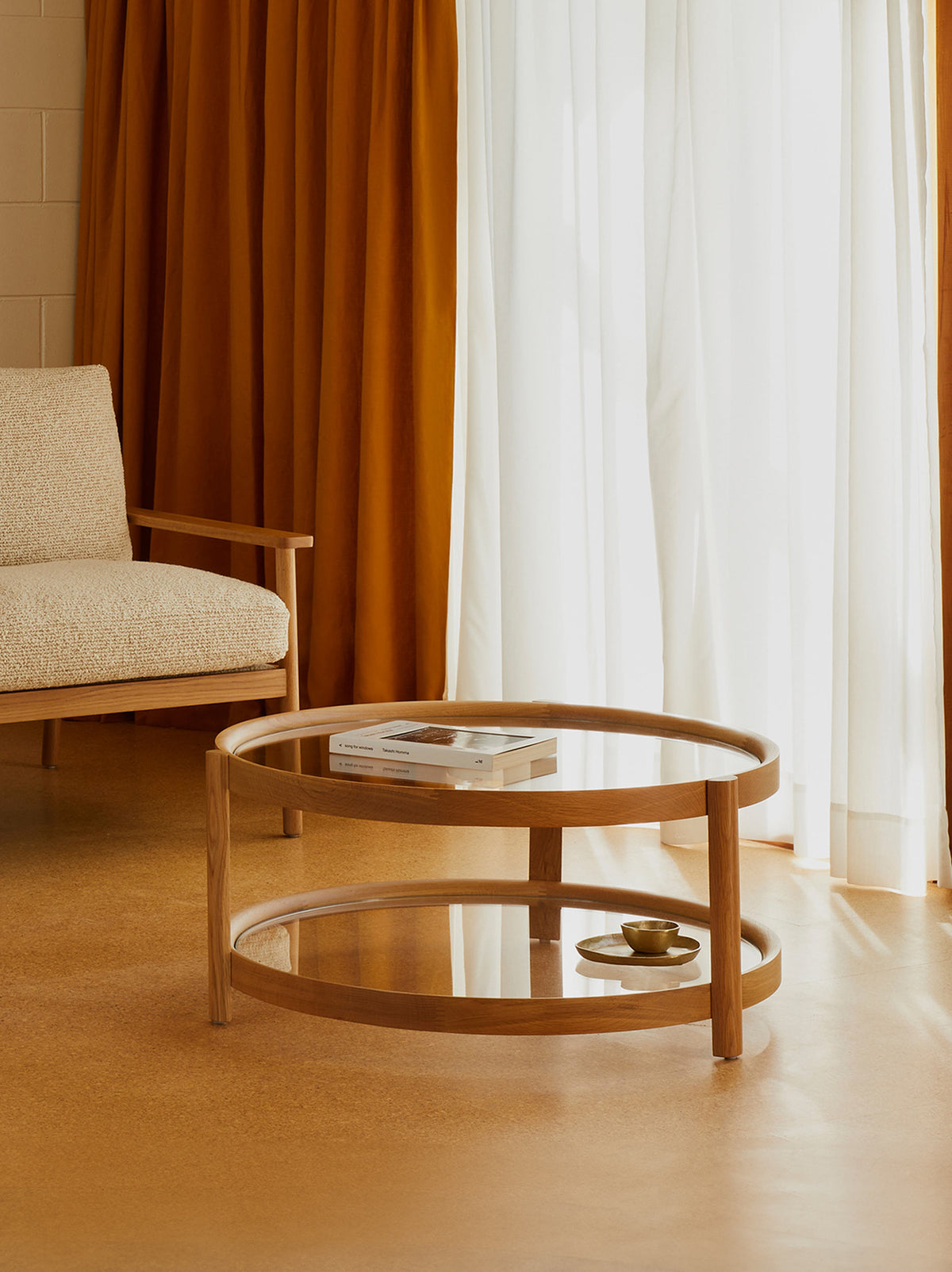 Column Coffee Table Oak/Glass / One Size