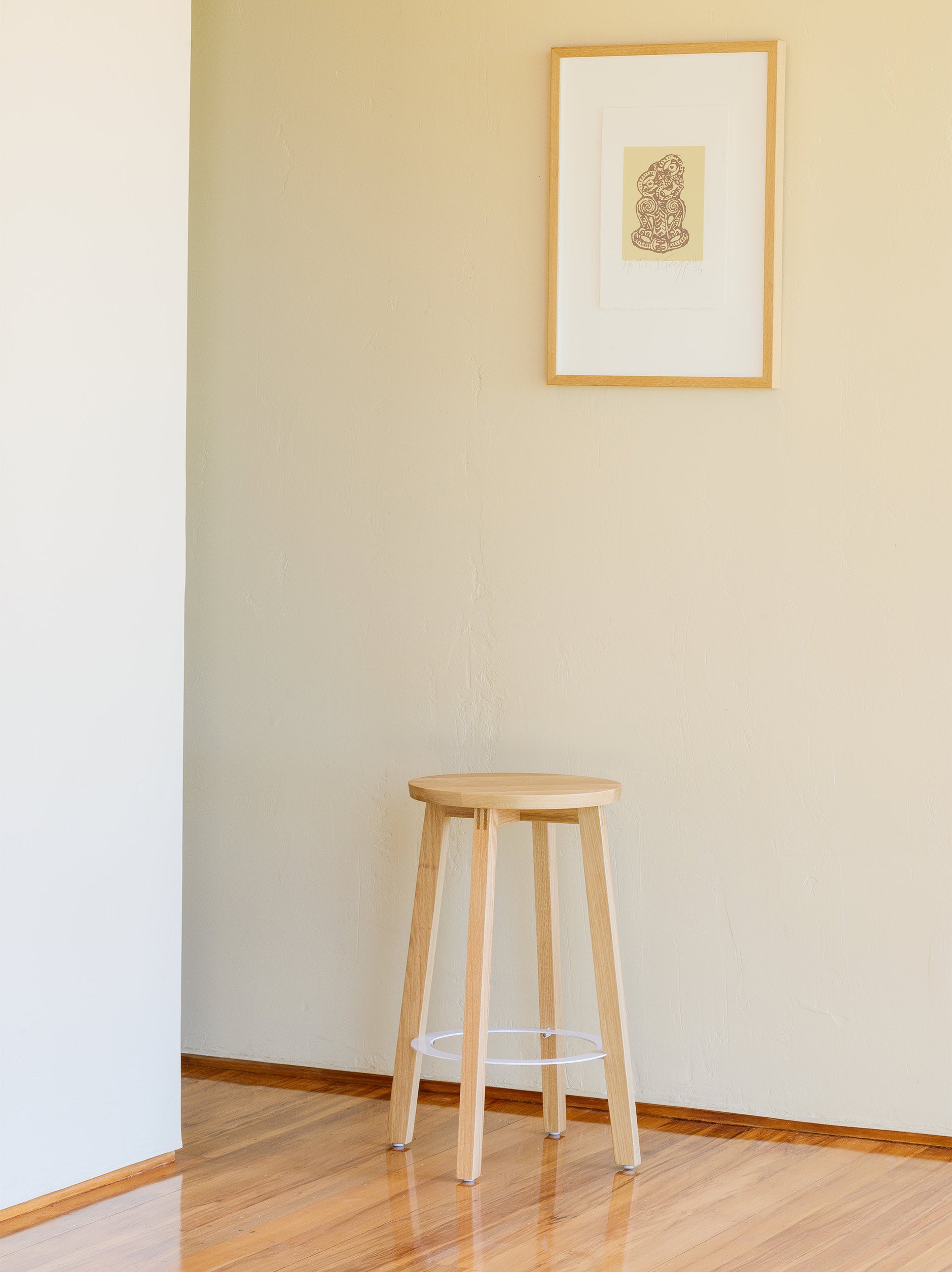 Hut Mid Stool w/White Ring Oak / 65cmh