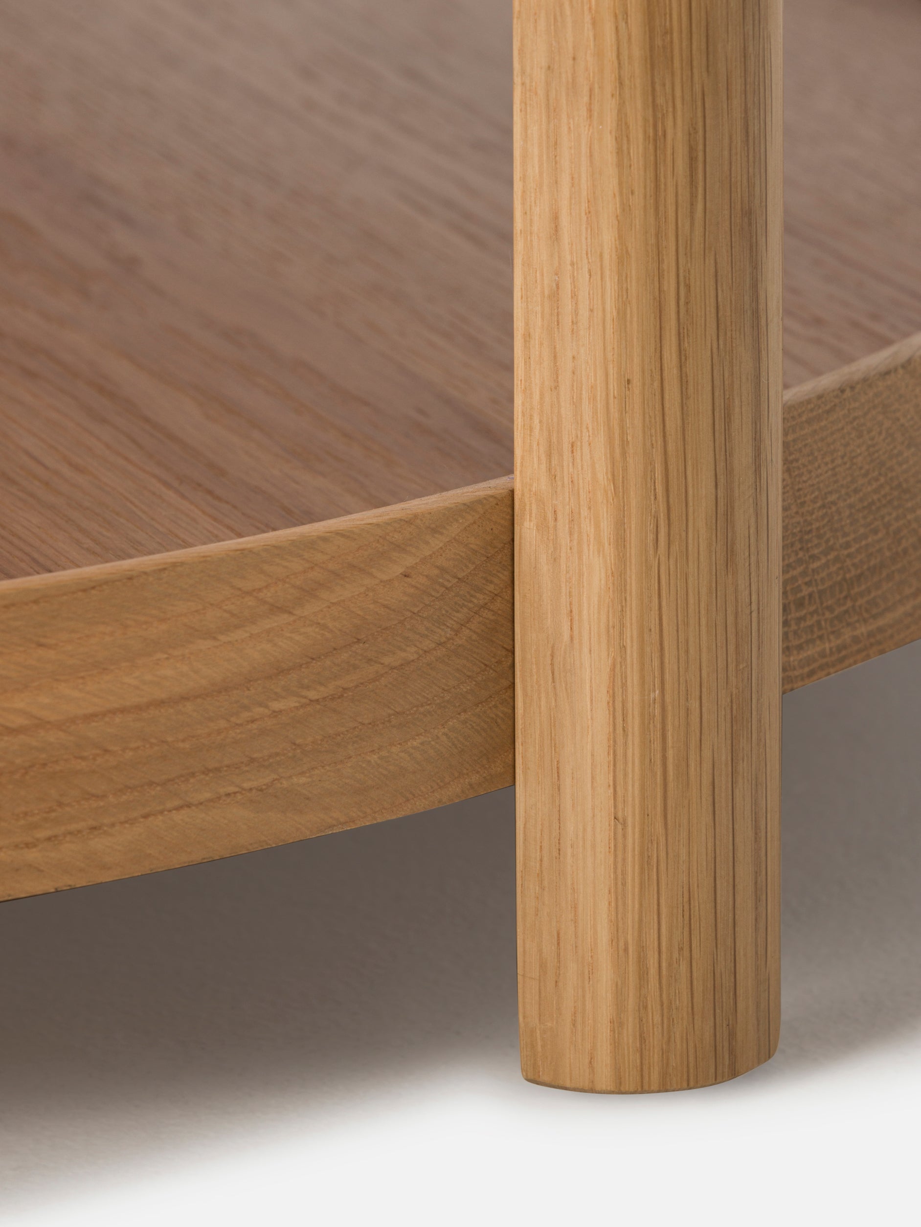 Column Coffee Table Oak/Plywood / One Size