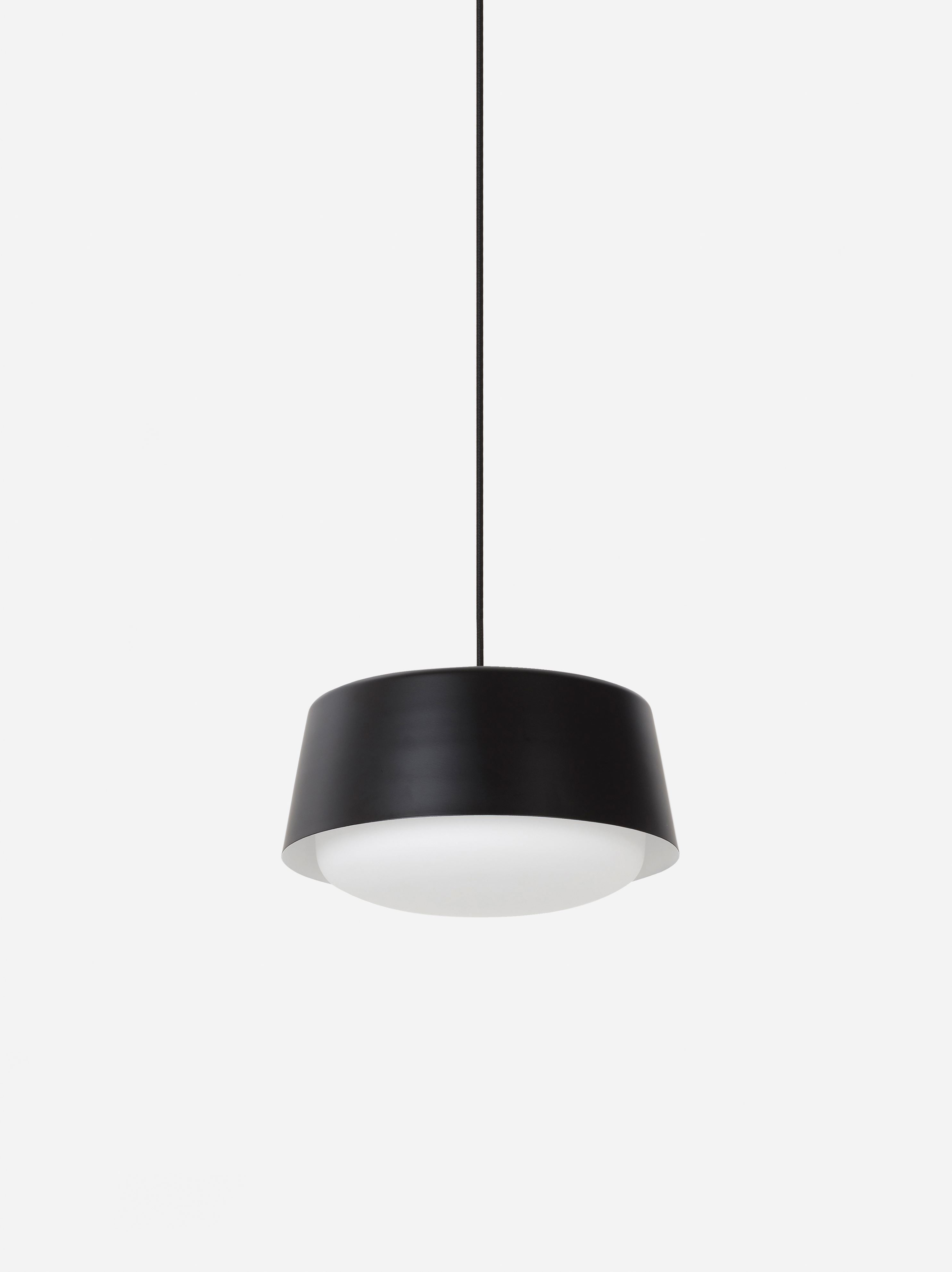 Ellipse Pendant Short Black / Large