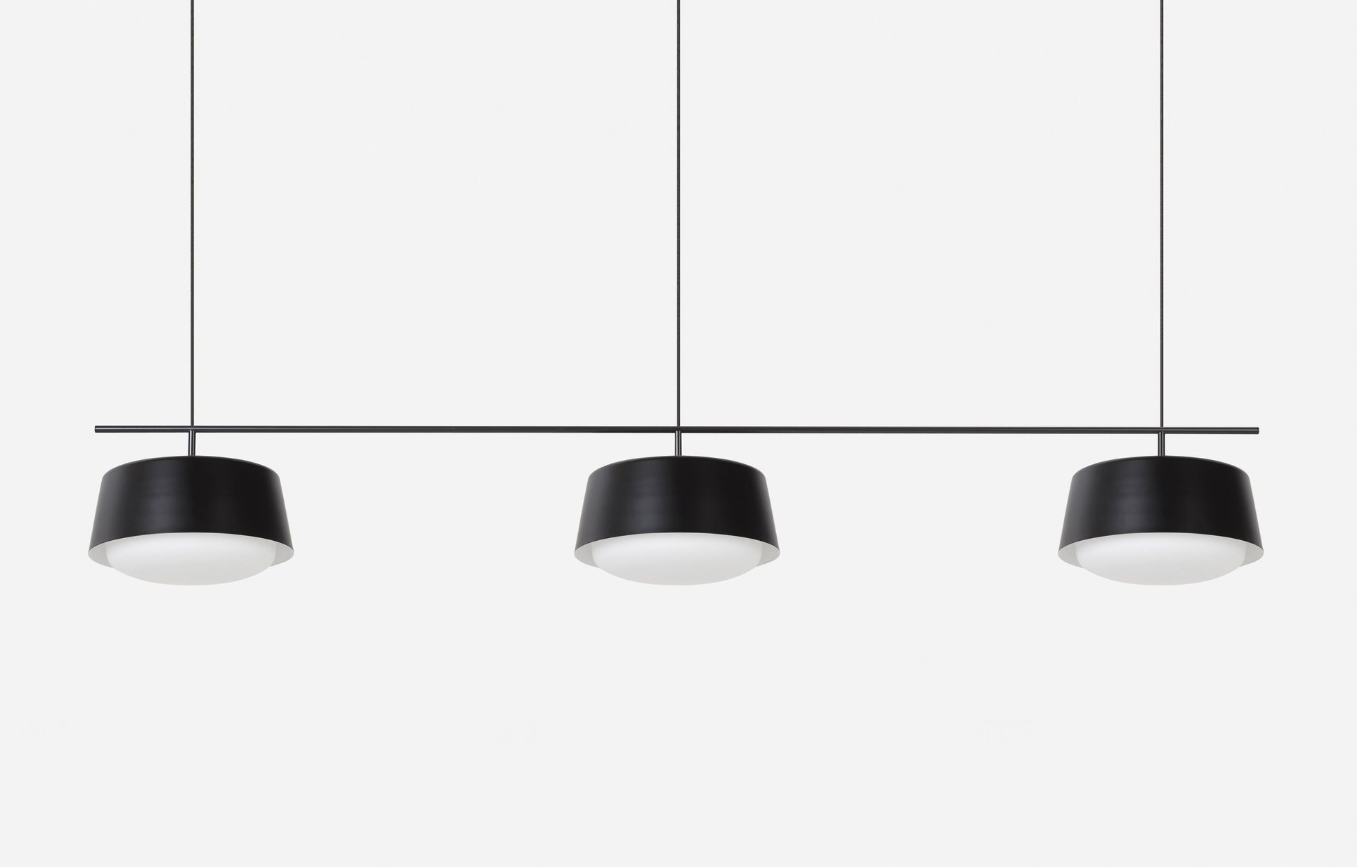 Ellipse Pendant Connection Bar Black / Large