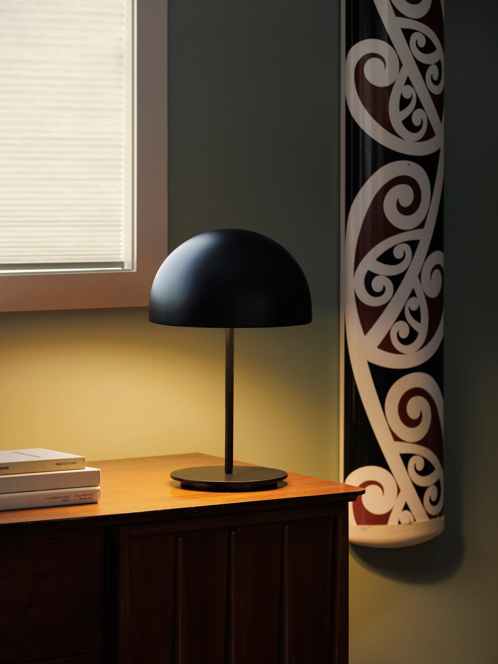 Pin Table Lamp Black / One Size
