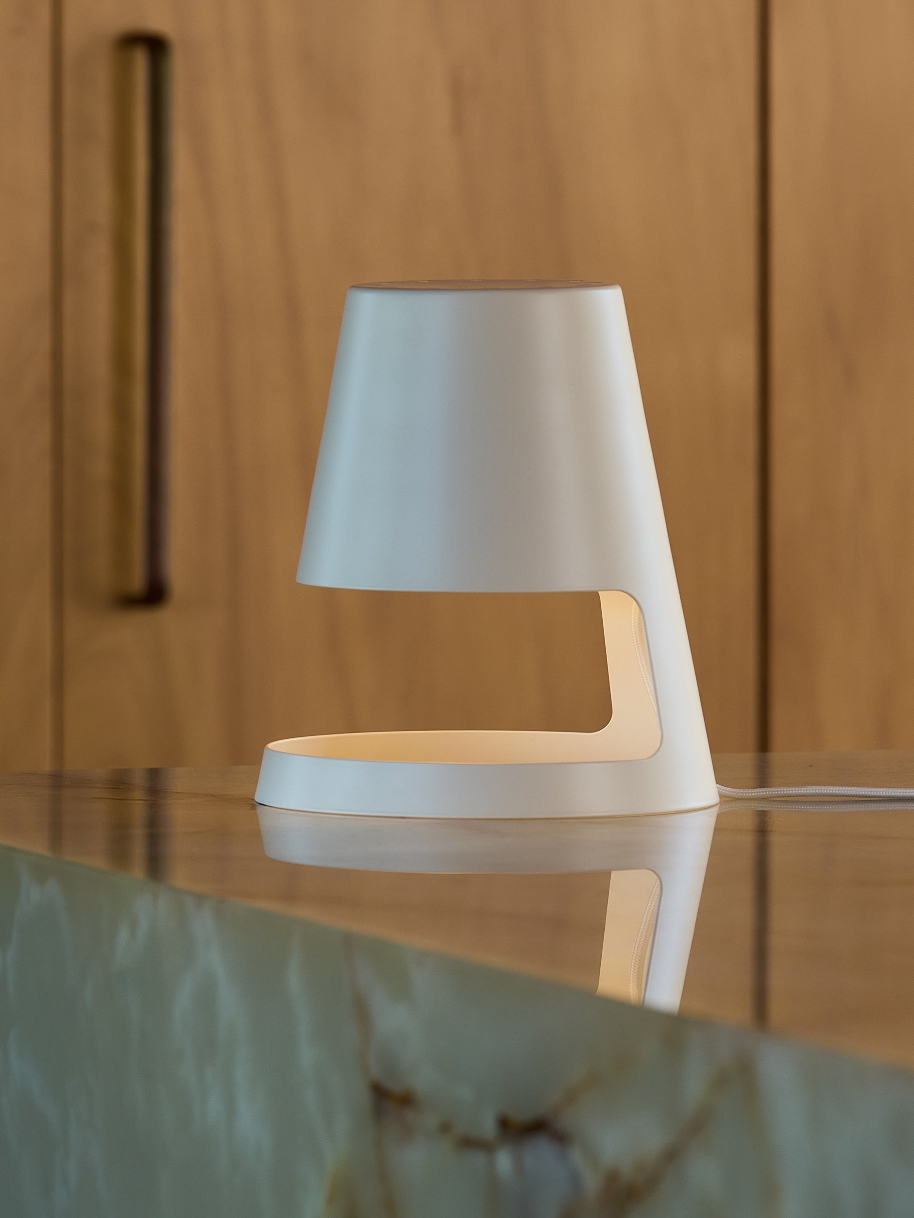 Knight Light White / One Size