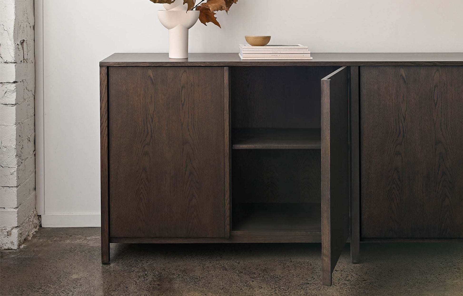 Craft Buffet Smoked Oak / One Size