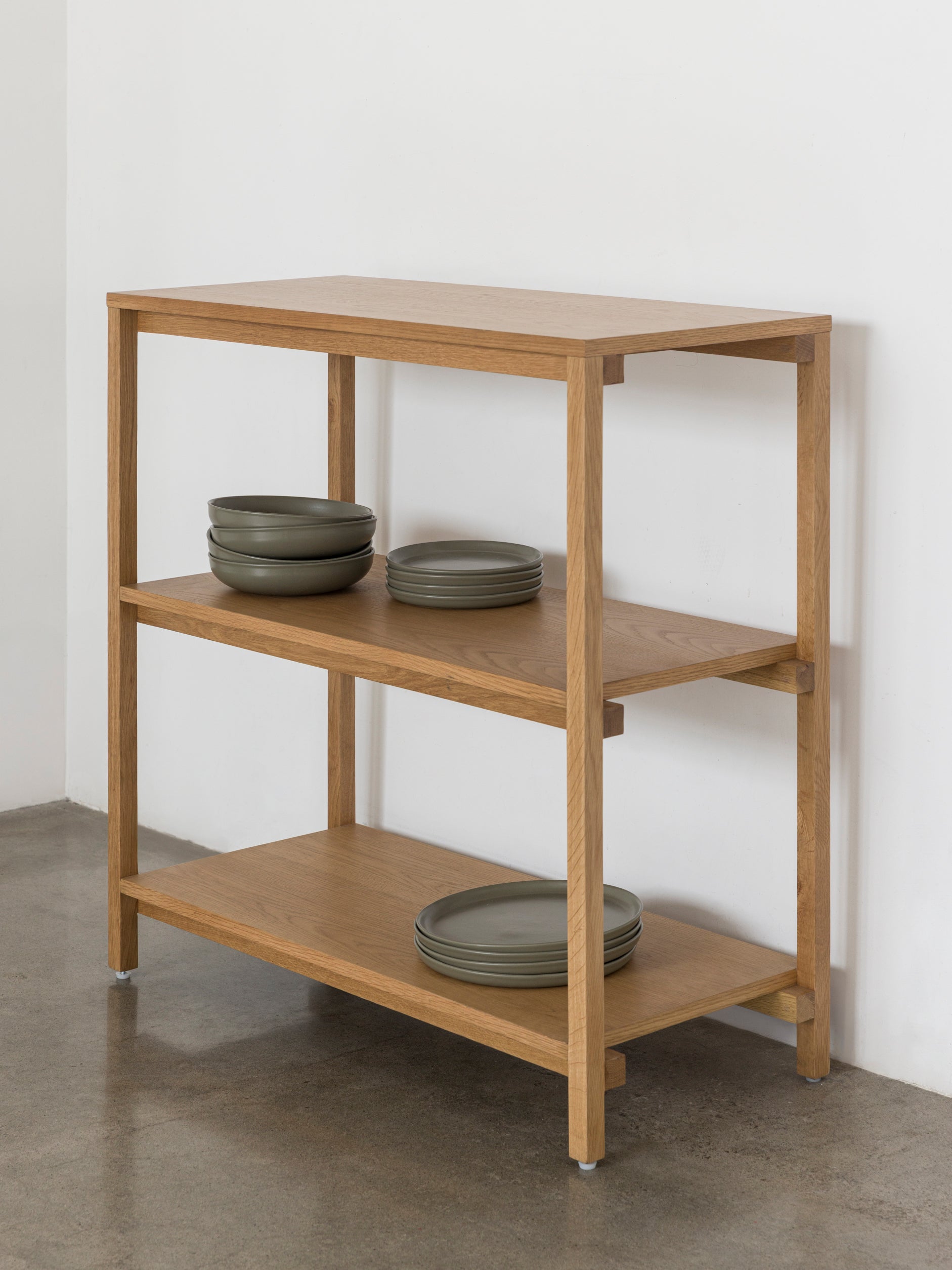 Craft Open Shelf Oak / Low