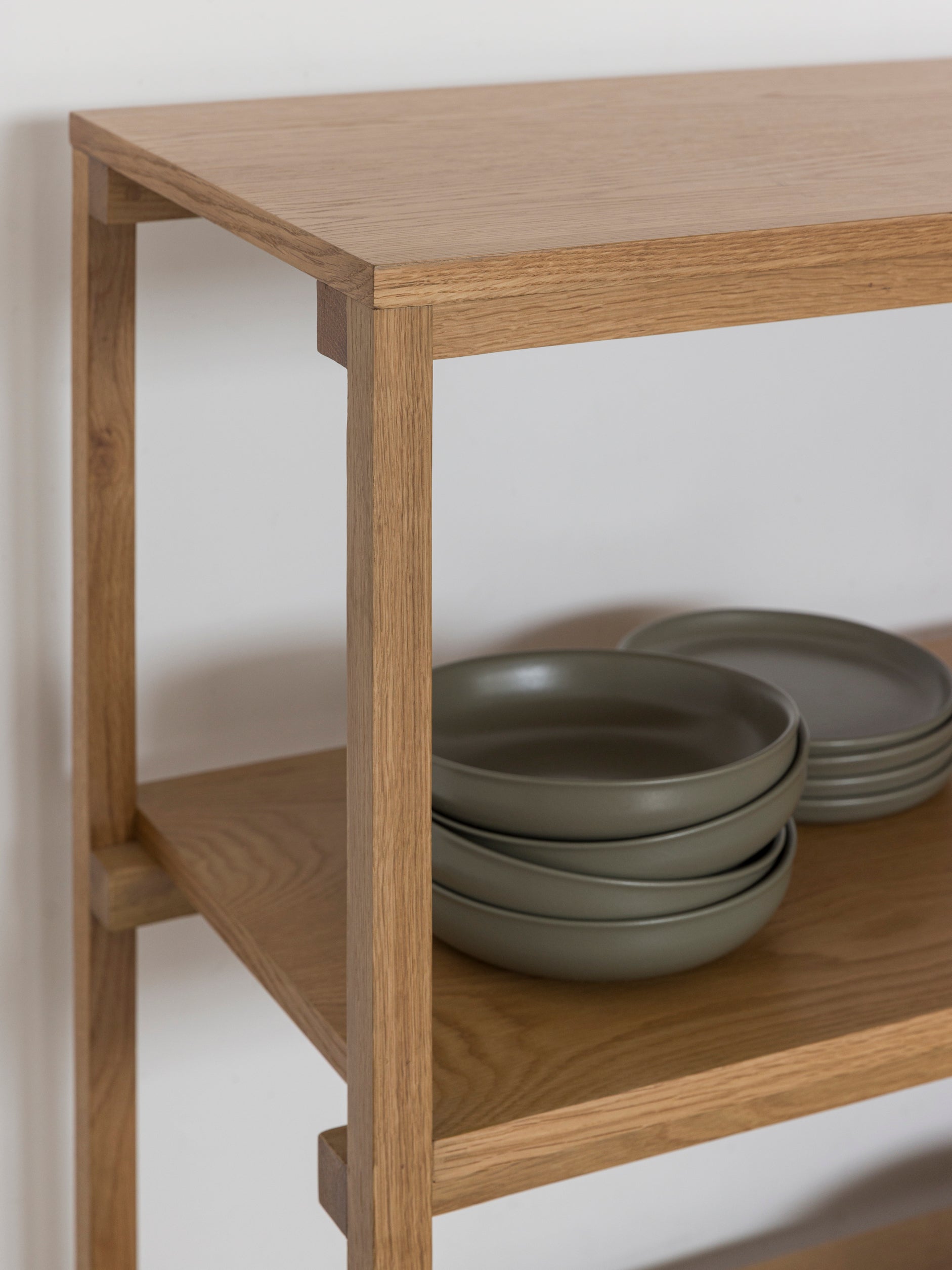 Craft Open Shelf Oak / Low