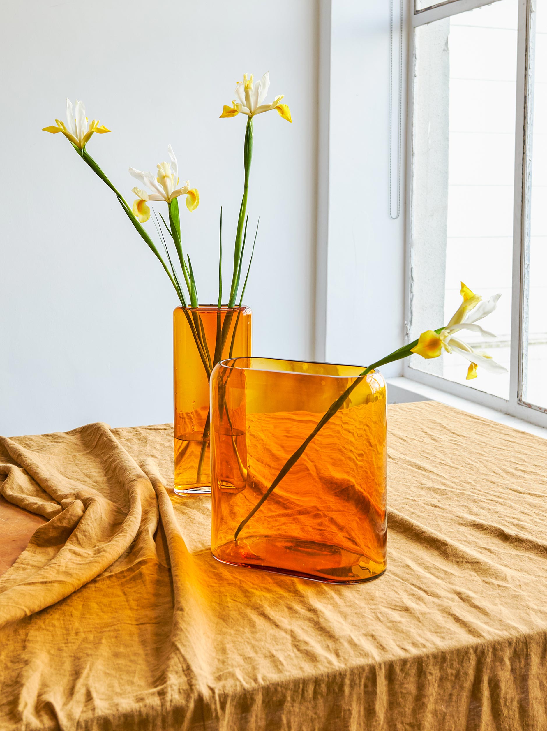 Nude Layers Vase Amber / Medium