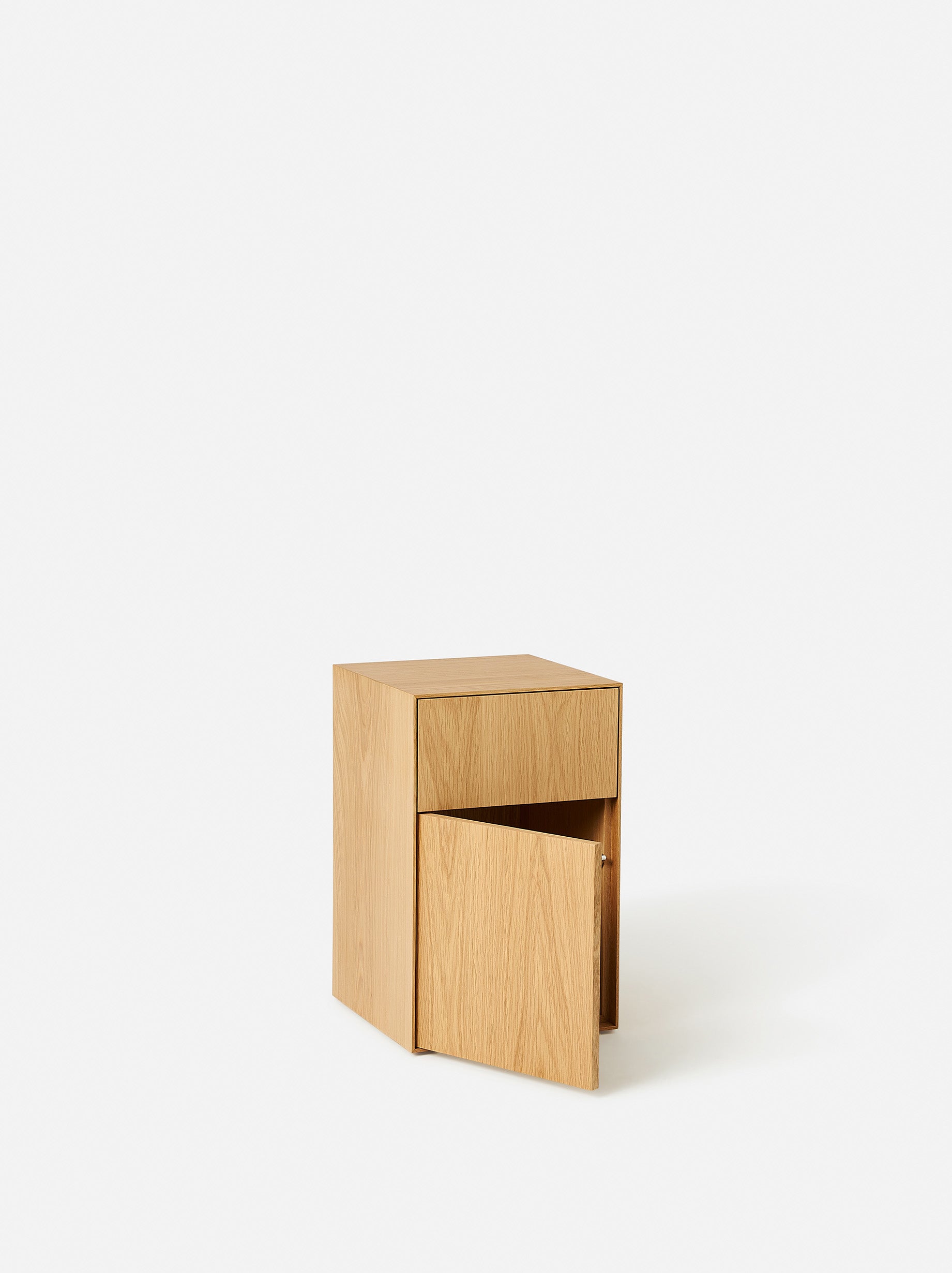 Plinth Bedside Left Hand Oak / One Size/Left Hand