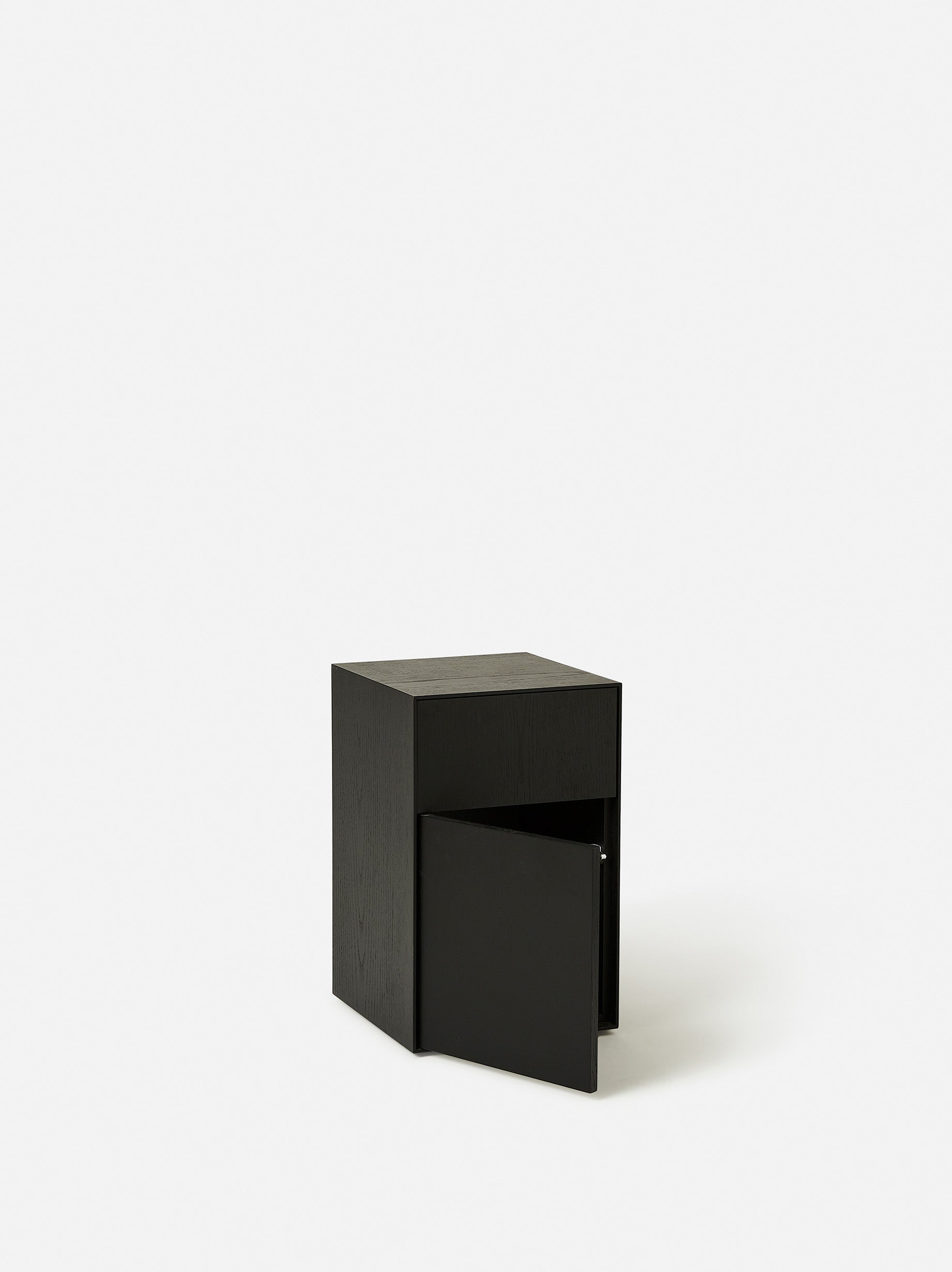 Plinth Bedside Left Hand Black / One Size/Left Hand