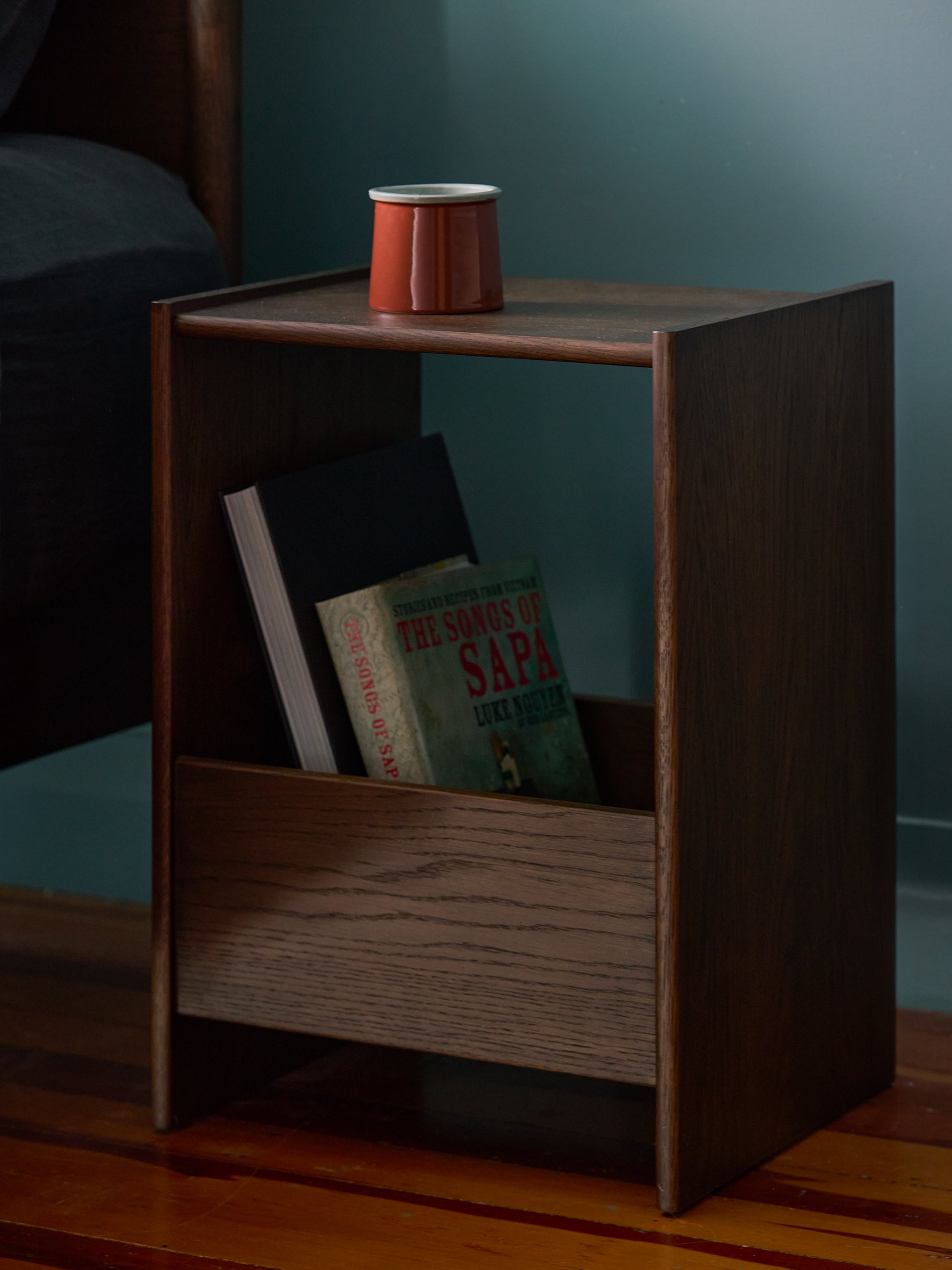 Switch Side Table Smoked Oak / One Size