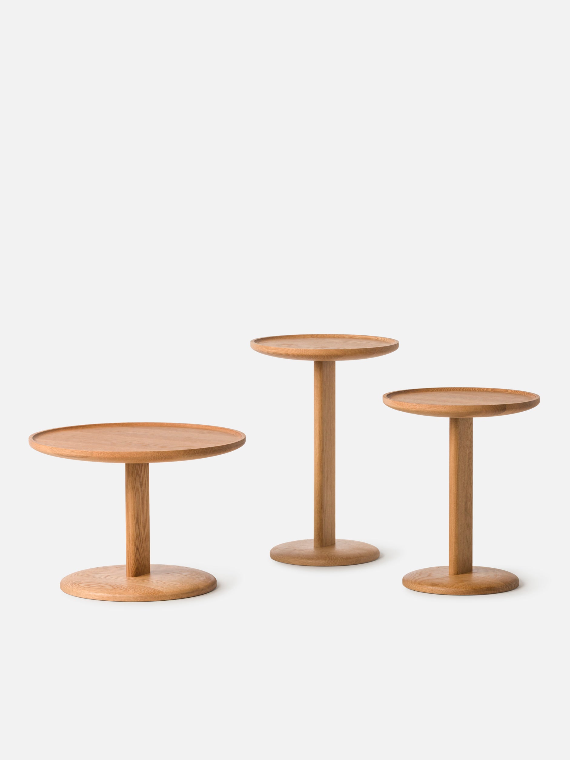 Lily Side Table Oak / Medium